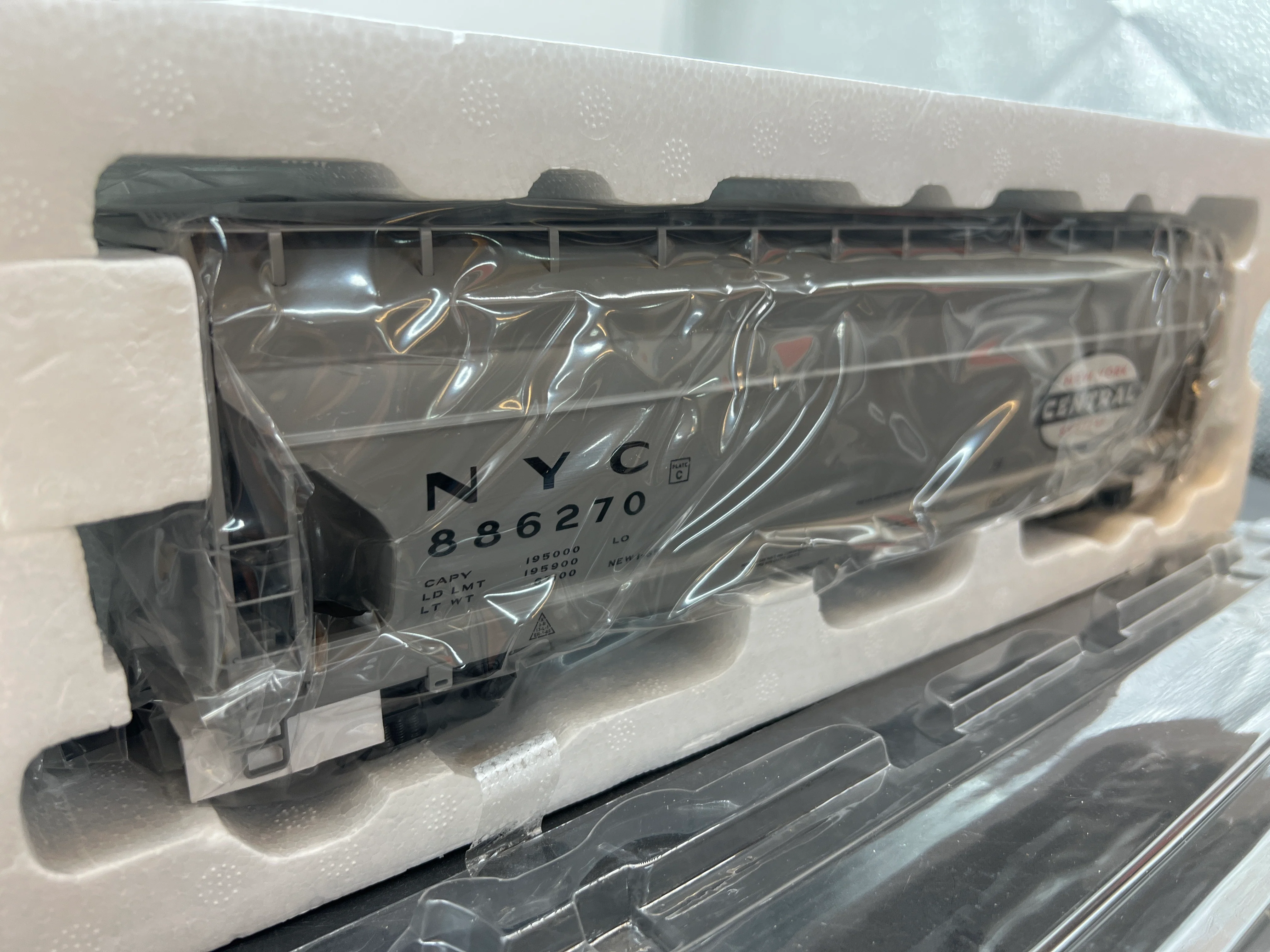Lionel 6-27116 NEW YORK CENTRAL ACF 3-BAY ALUMINUM HOPPER #886270 O SCALE NEW - Image 4