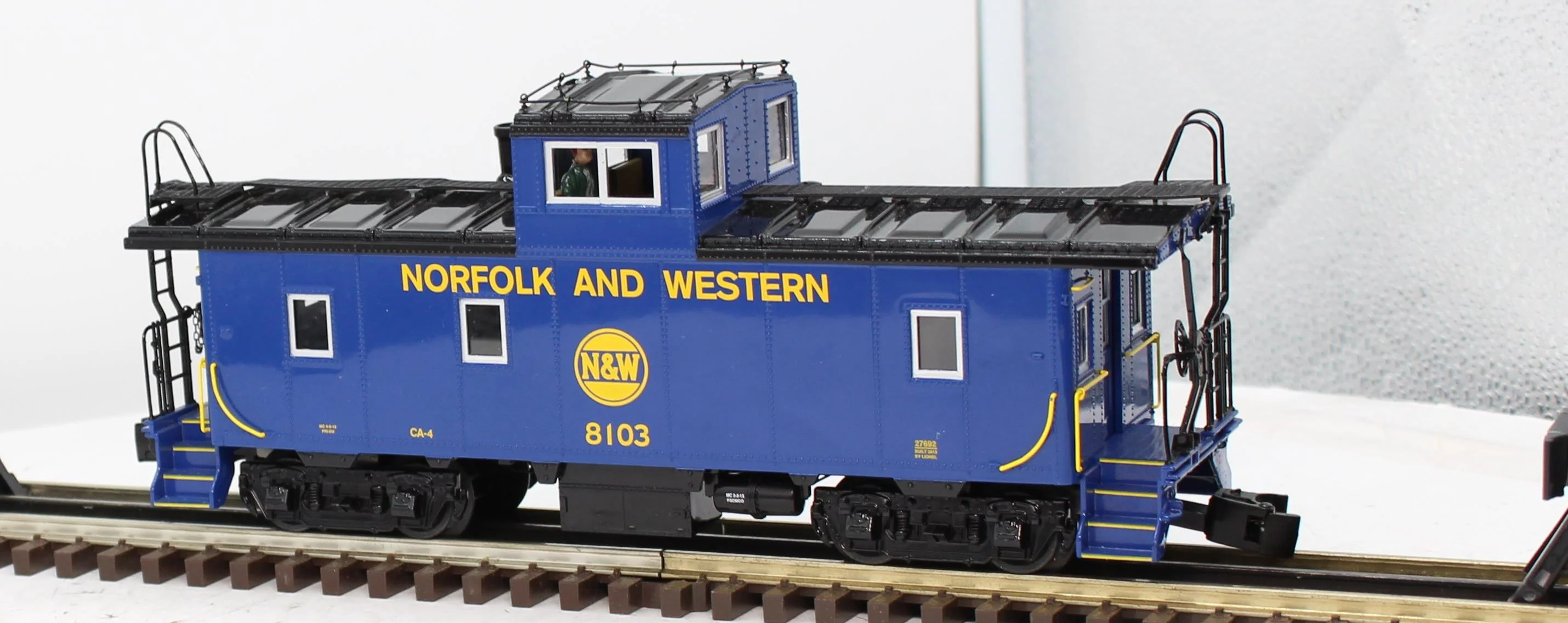 Lionel 6-27692 Norfolk & Western NS Heritage Ca-4 Caboose O SCALE Like New