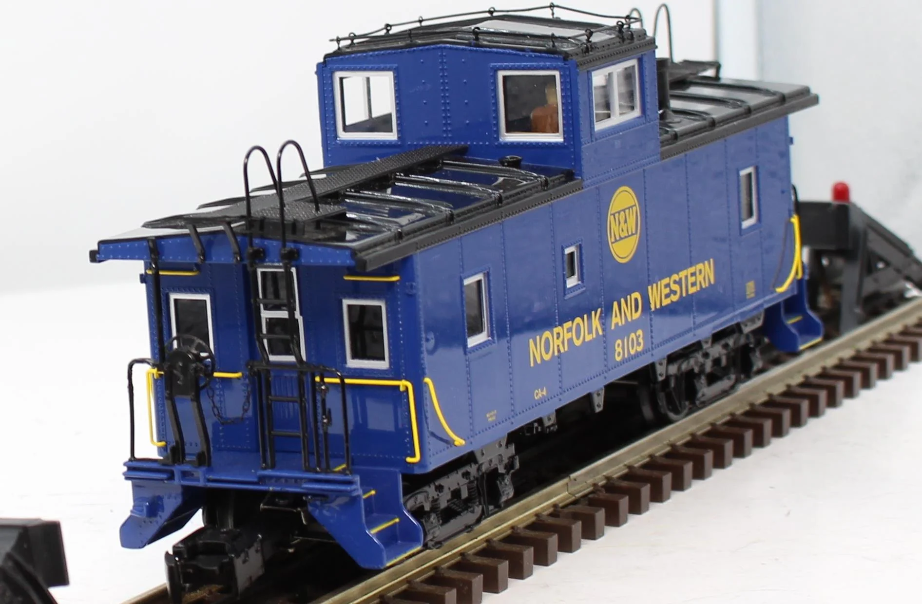 Lionel 6-27692 Norfolk & Western NS Heritage Ca-4 Caboose O SCALE Like New - Image 3