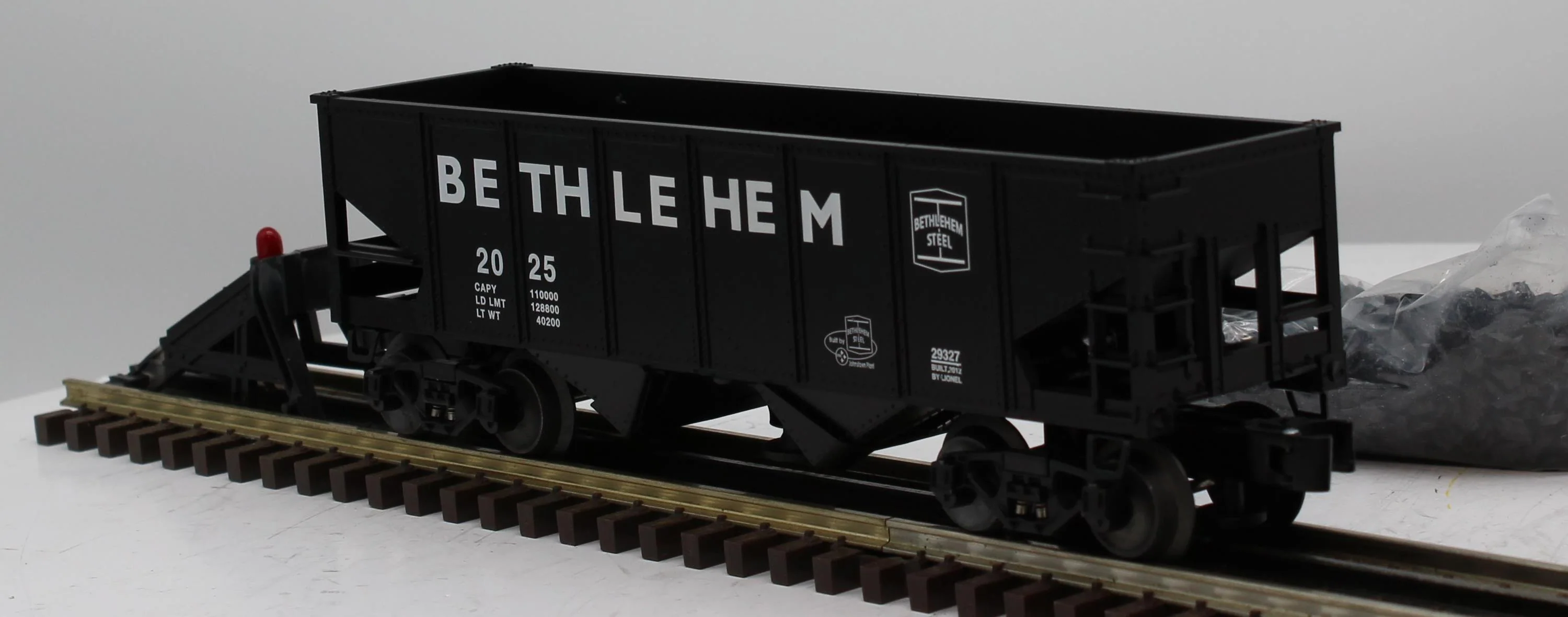 Lionel 6-29327 Bethlehem Steel Operating Hopper #2025 O SCALE Like New - Image 4