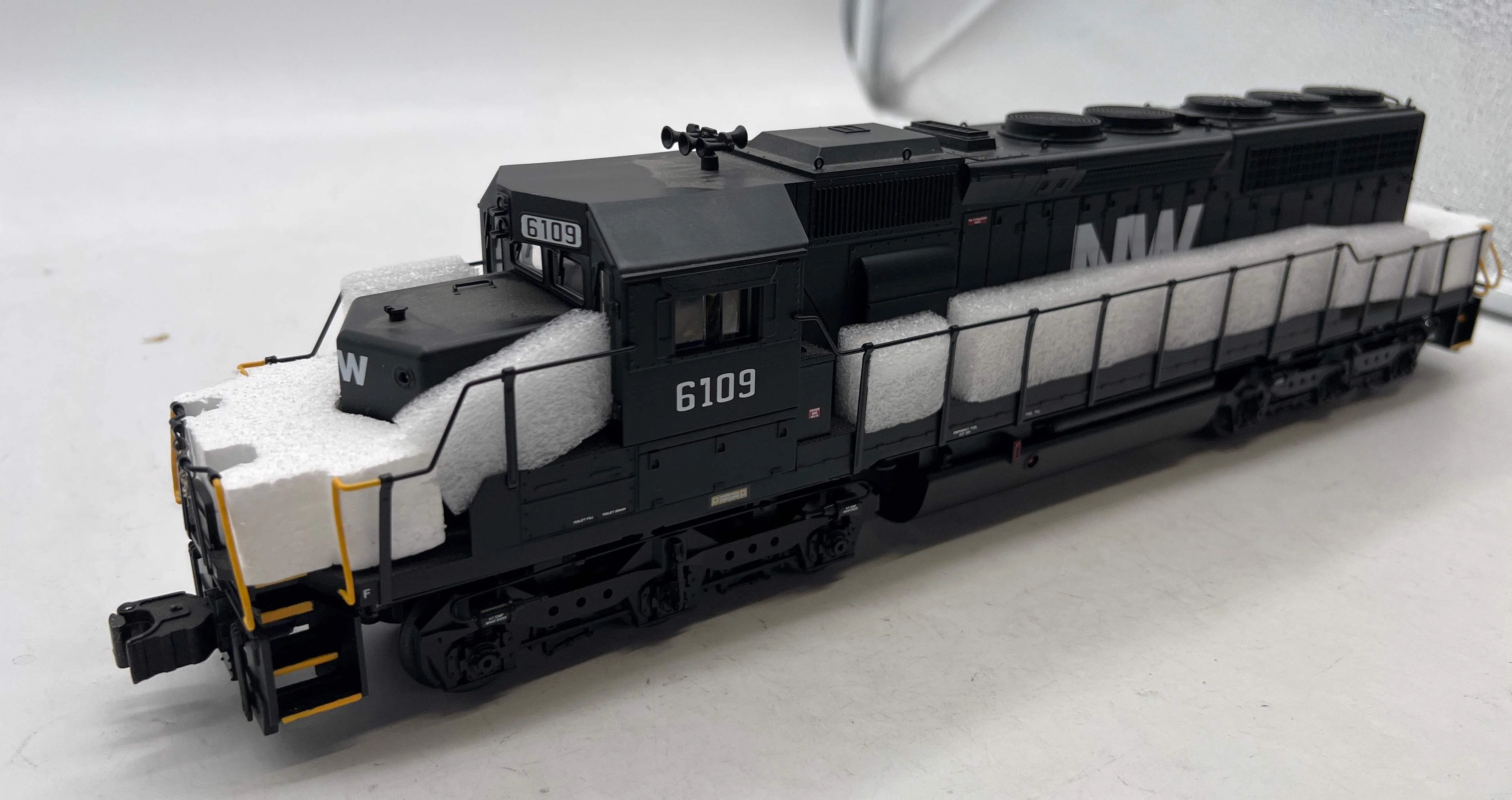 Lionel 6-34777 Norfolk & Western N&W LEGACY Scale SD40-2 Diesel #6109 O SCALE Used Excellent - Image 2