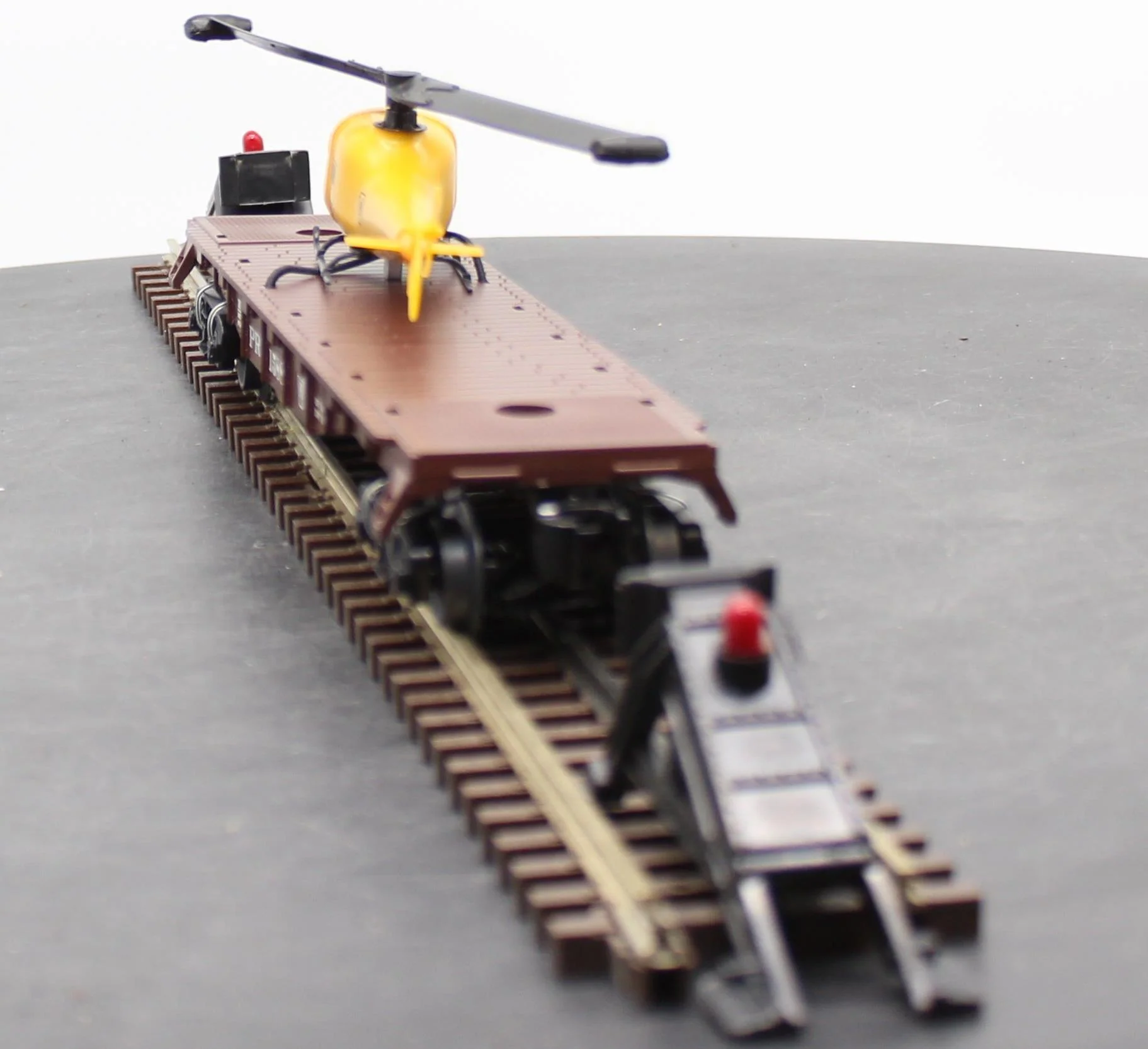 Lionel 6-36195 Pennsylvania Patrol Helicopter Flatcar O SCALE NEW - Image 4
