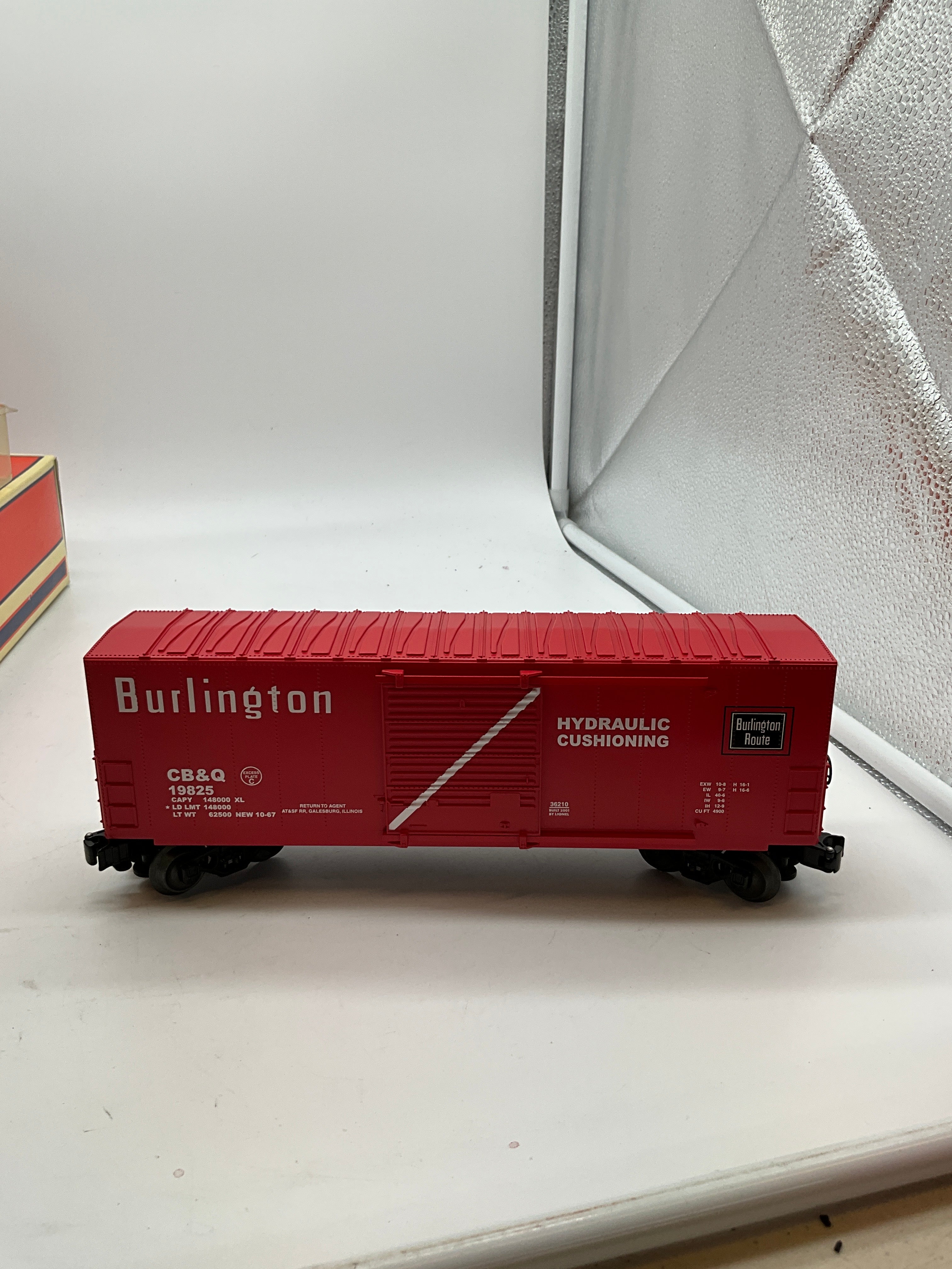 Lionel 6-36210 HI-CUBE BOXCARS - BURLINGTON O SCALE Like New - Image 2