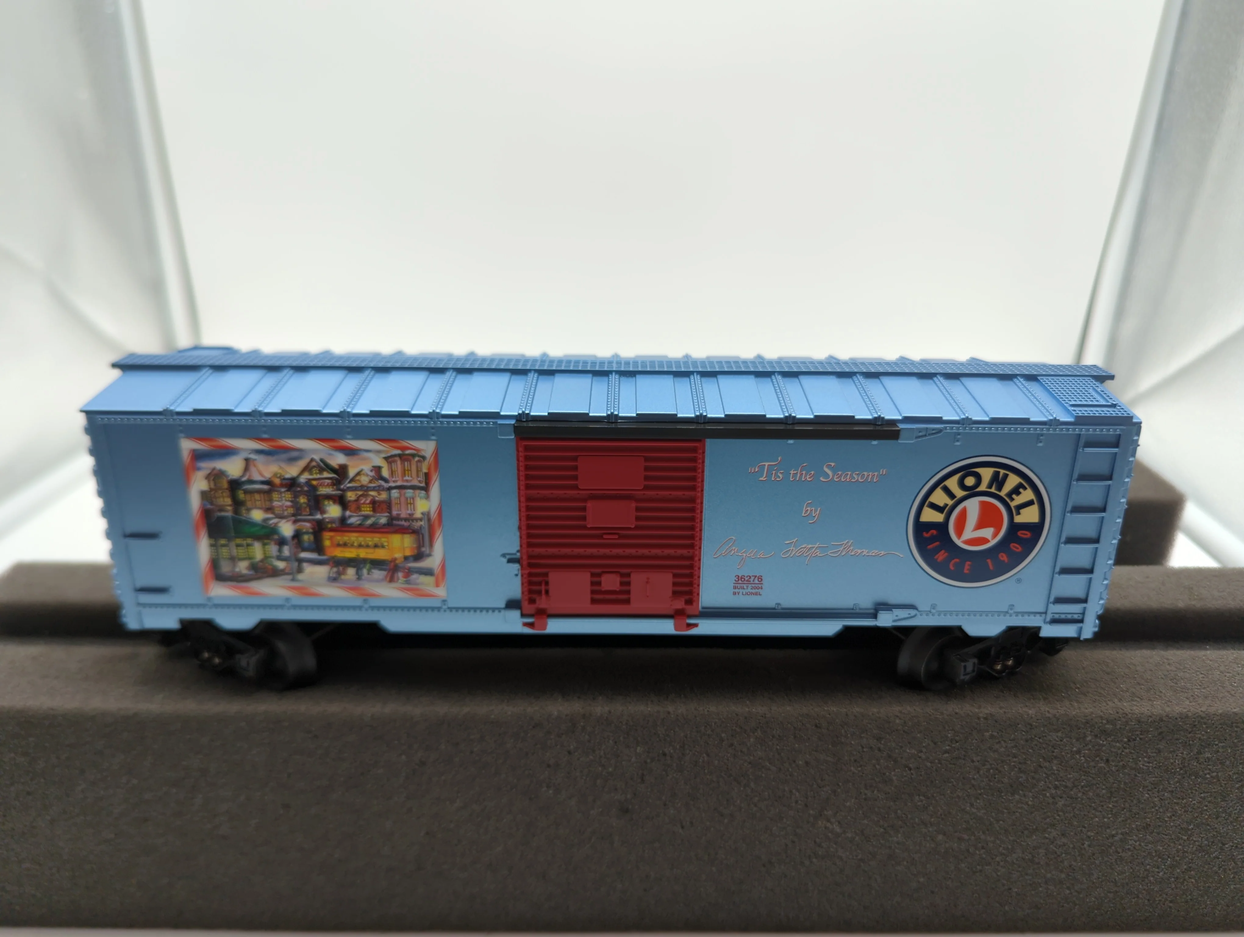 Lionel 6-36276 ANGELA TROTTA THOMAS "TIS THE SEASON" BOXCAR O SCALE Like New - Image 2