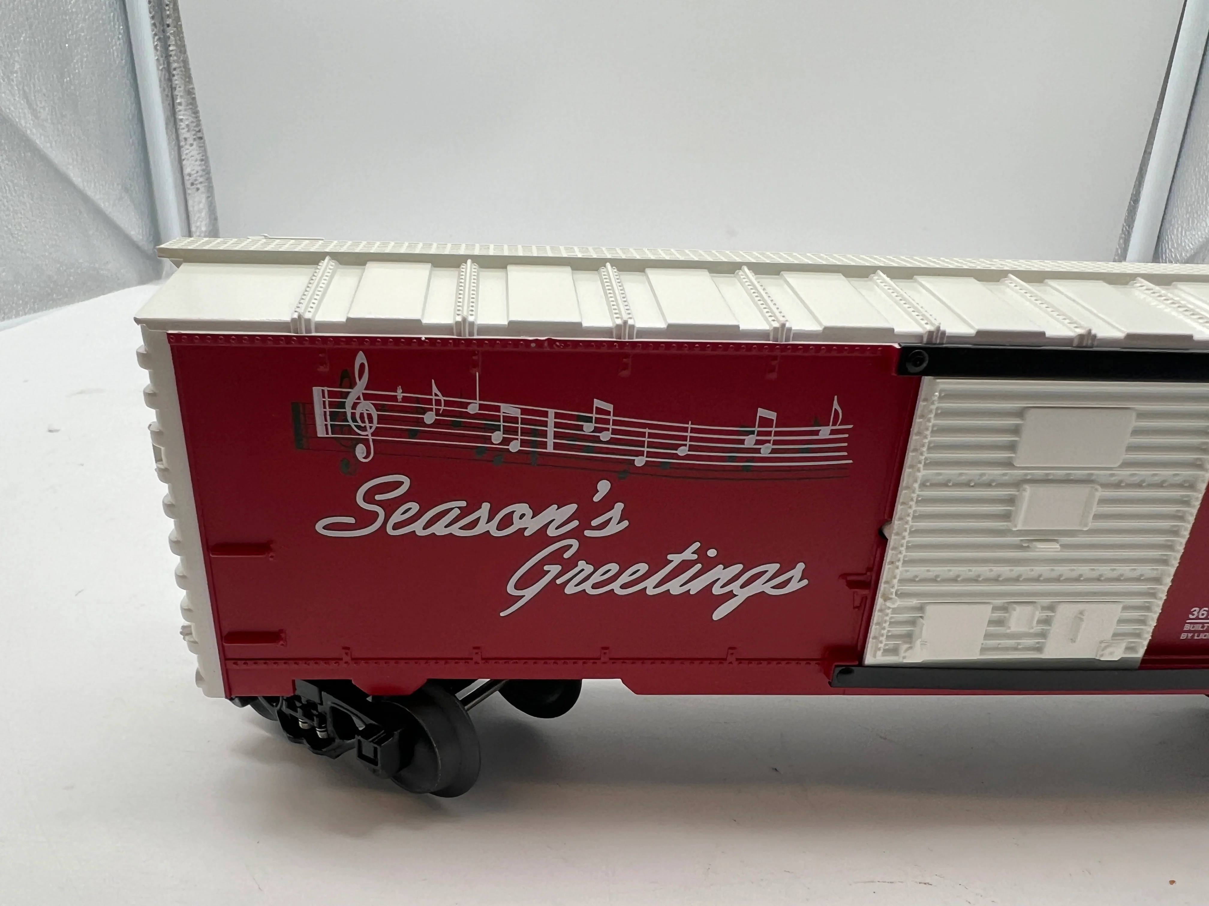 Lionel 6-36790 CHRISTMAS MUSIC BOXCAR O SCALE Like New - Image 4
