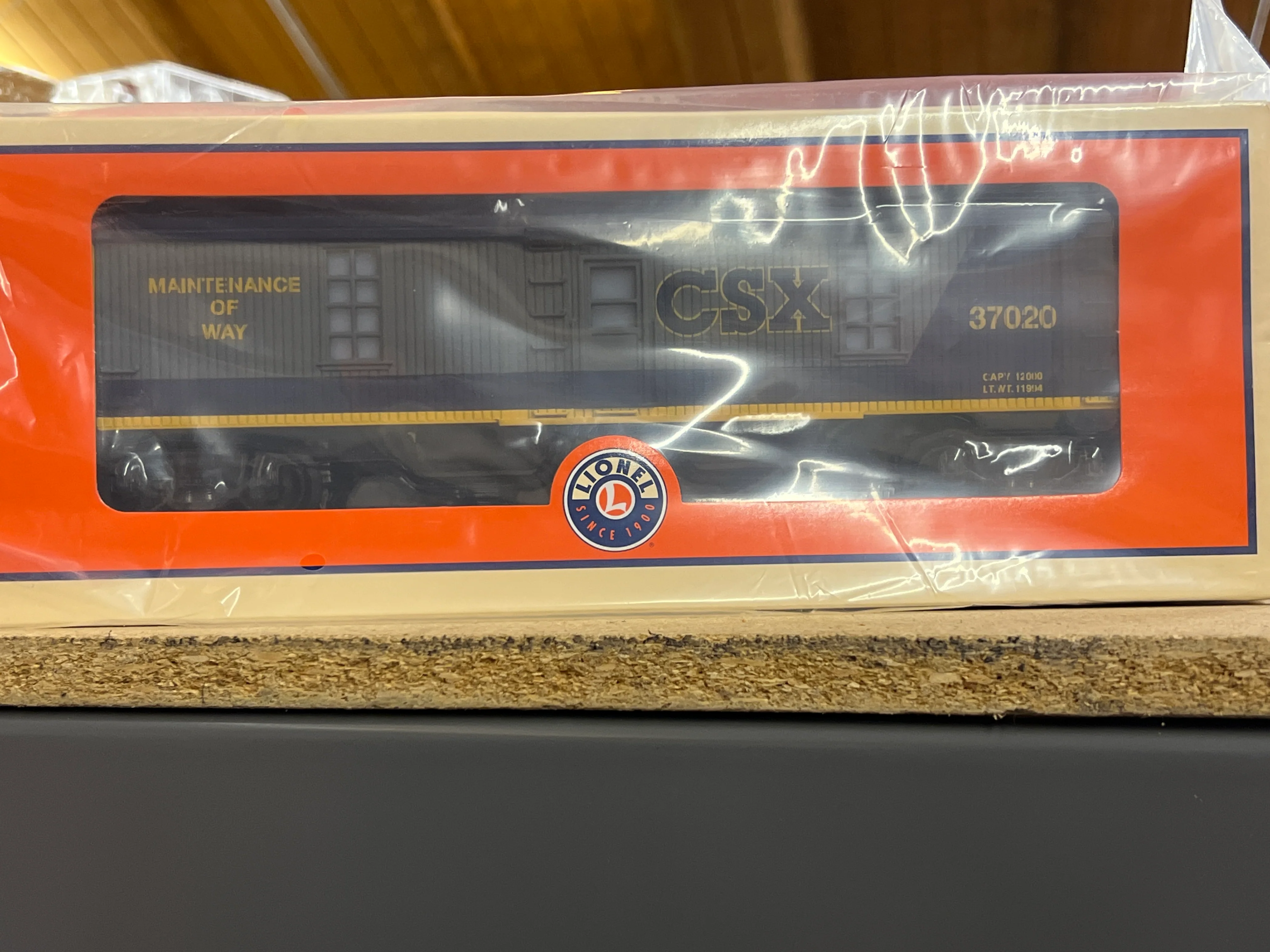 Lionel 6-37020 CSX illuminated tool car O scale NEW - Image 2