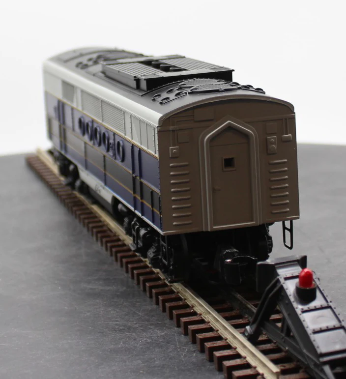 Lionel 6-38116 Baltimore & Ohio Non-powered FT Diesel B-unit O SCALE NEW - Image 3