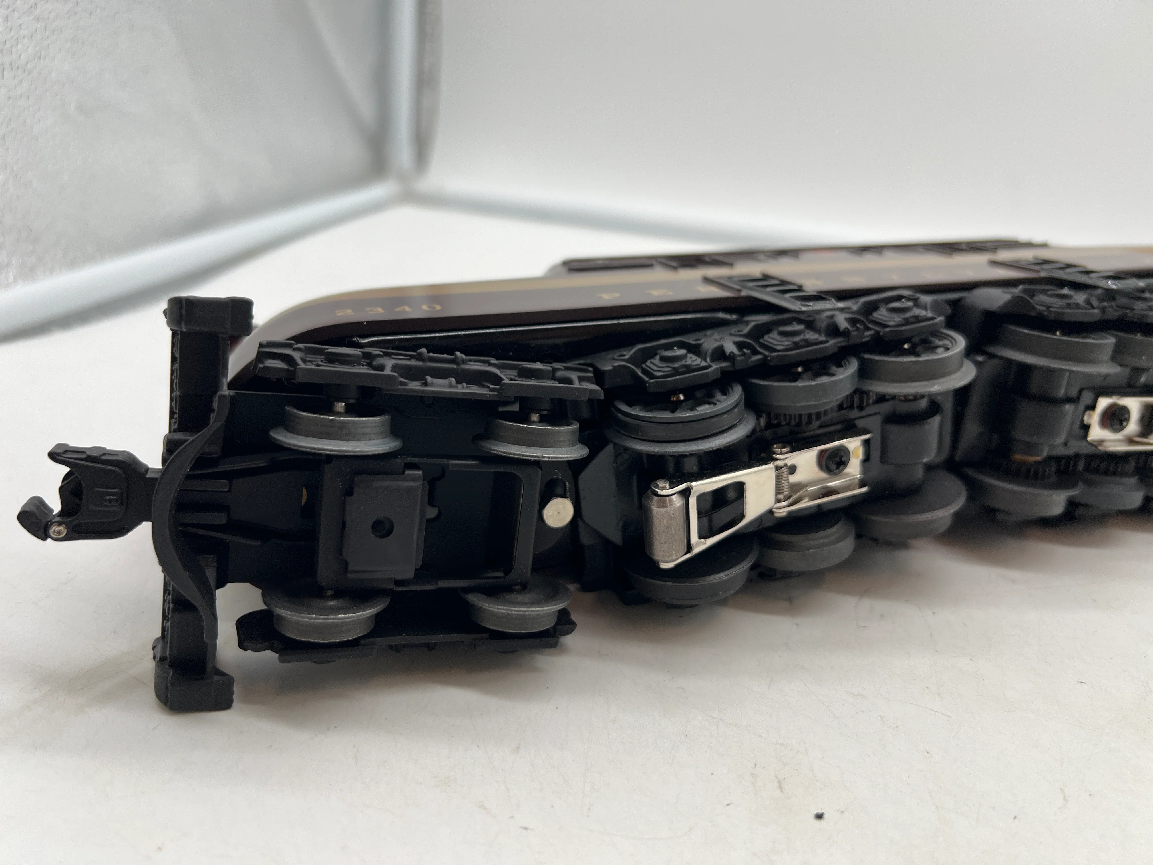 Lionel 6-38303 Pennsylvania PRR GG1  modern brown conventional classic electric locomotive  O SCALE Like New Damaged Box - Image 6