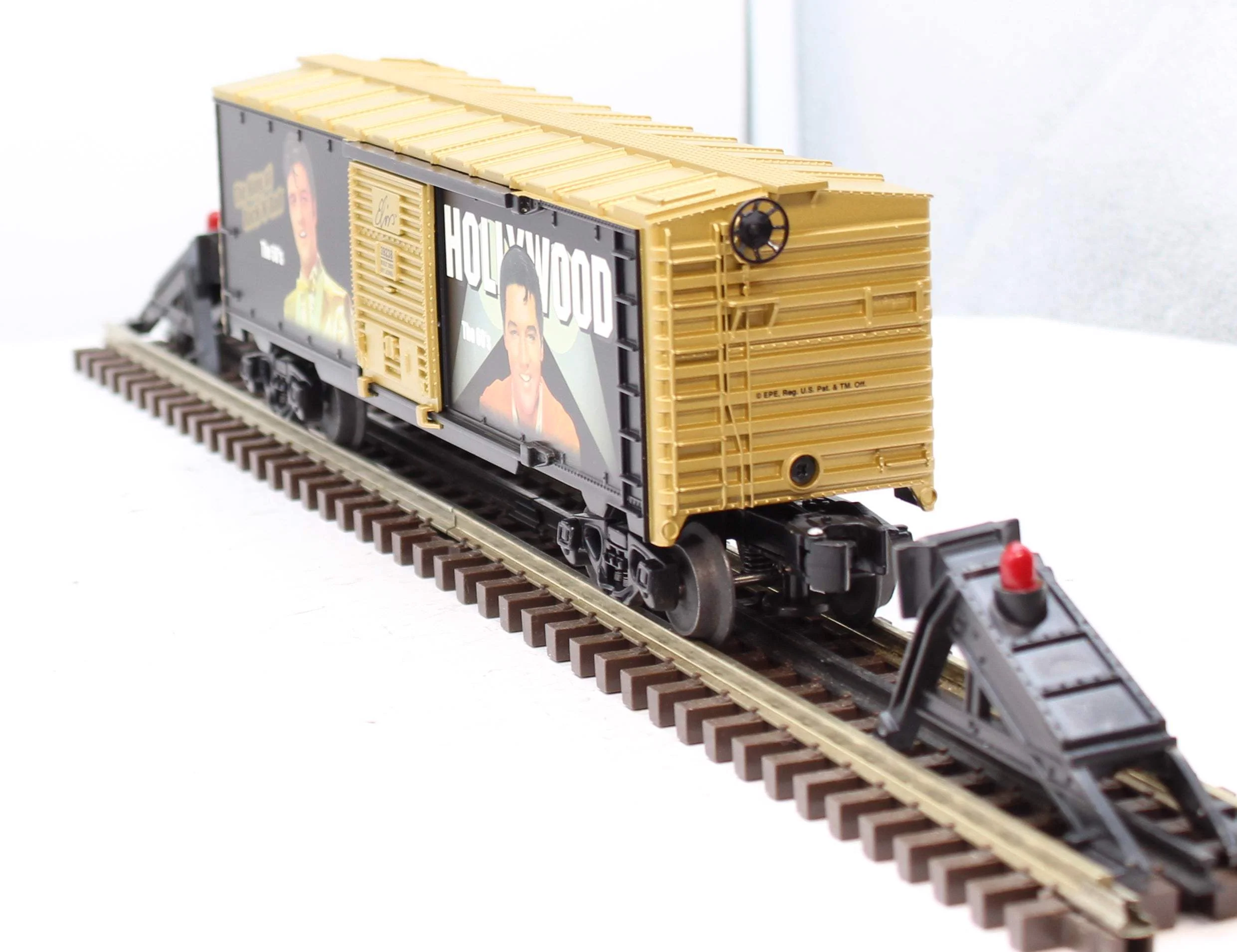 Lionel 6-39238. 6-39238 Aloha Hawaii Elvis Box Car O SCALE Like New - Image 5