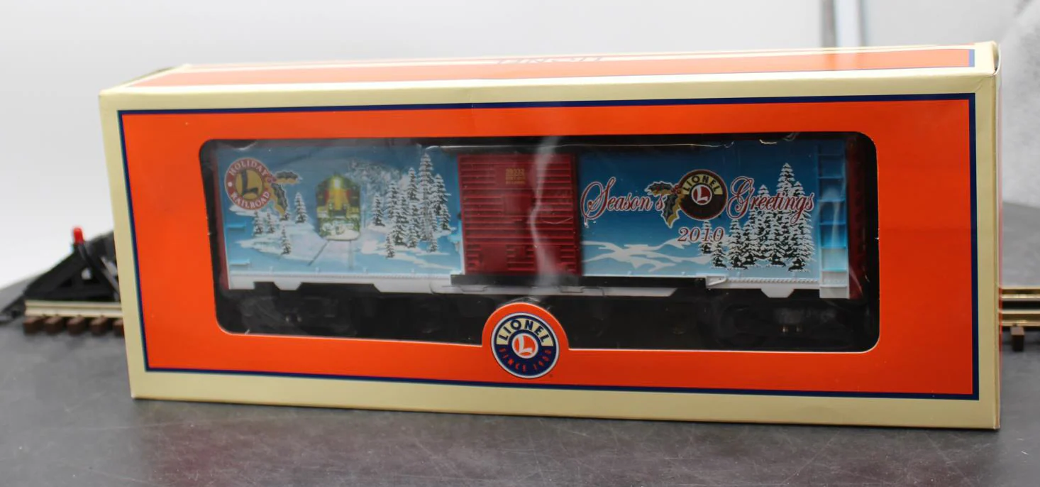 Lionel 6-39332 O-GAUGE 2010 HOLIDAY BOXCAR O SCALE Like New - Image 2