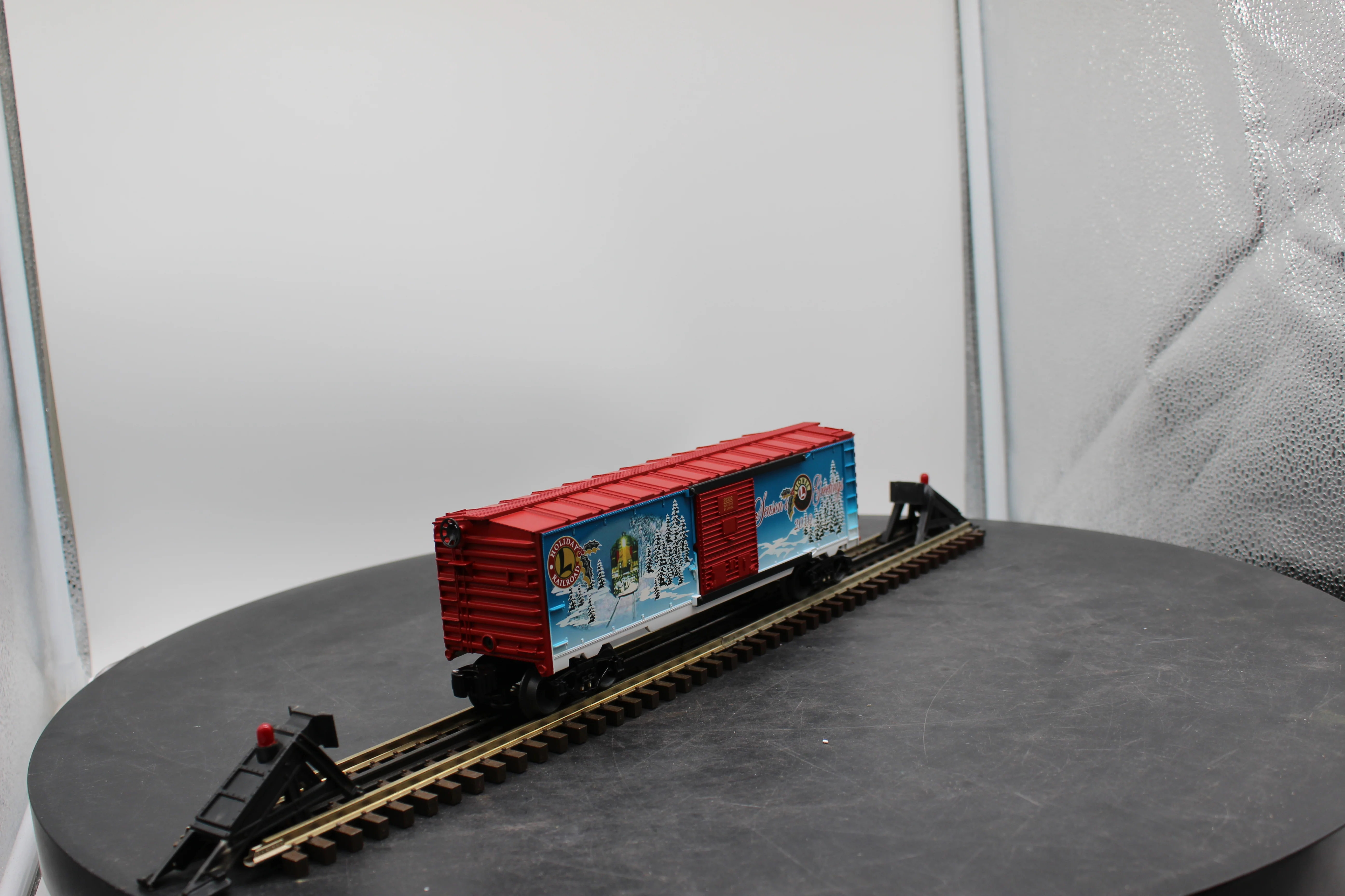 Lionel 6-39332 O-GAUGE 2010 HOLIDAY BOXCAR O SCALE Like New - Image 8