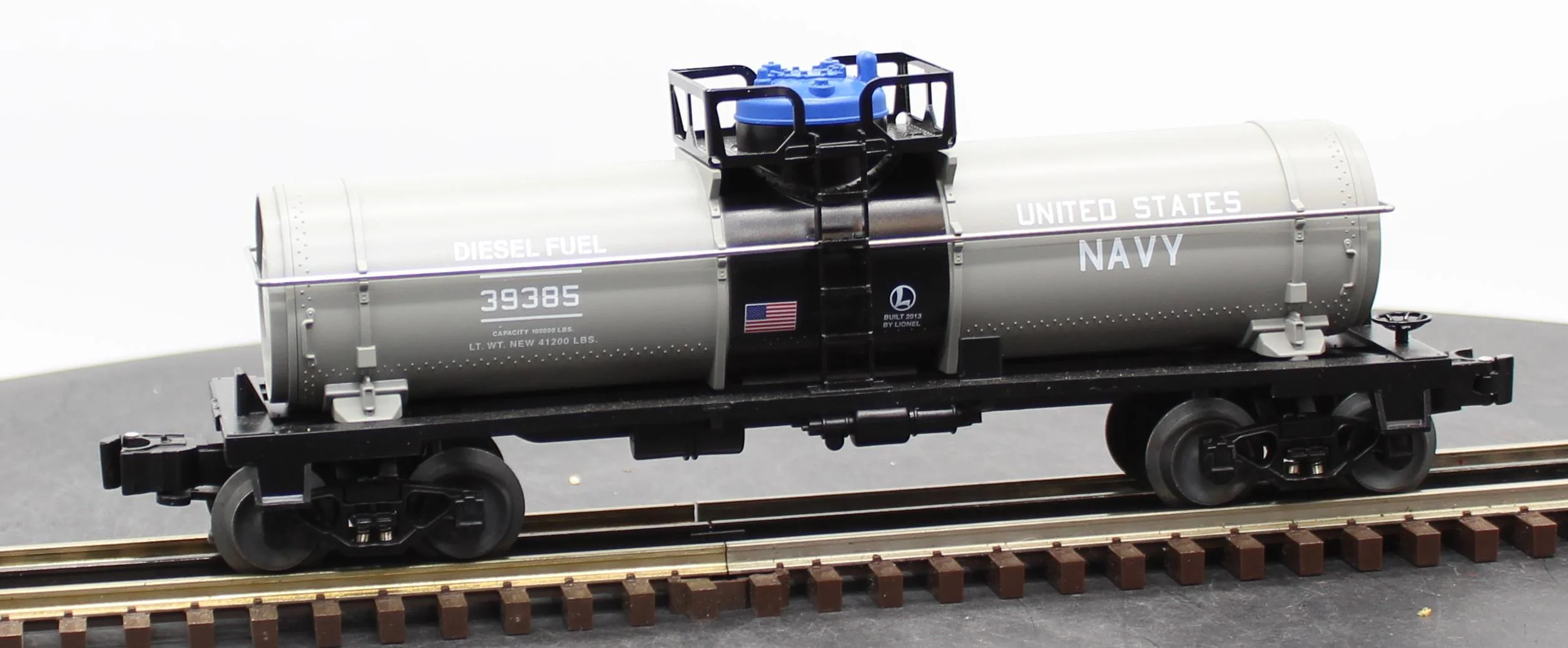 Lionel 6-39385 U.S. Navy Made in USA Tank Car O SCALE NEW - Image 7