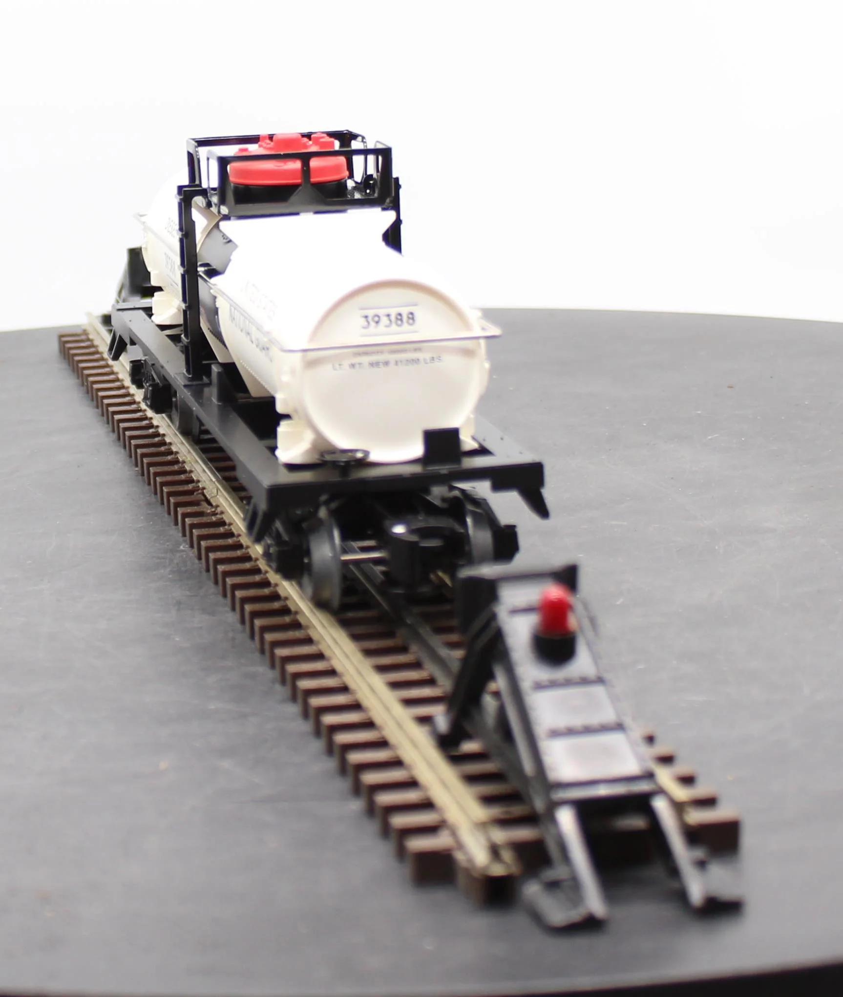 Lionel 6-39388 U.S. National Guard Made in USA Tank Car O SCALE NEW limited - Image 5