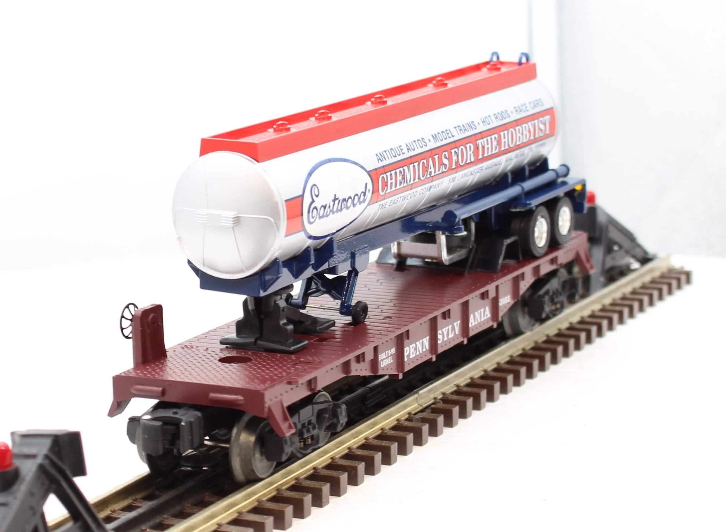 Lionel 6-52083 PENNSYLVANIA Eastwood Chemicals Tanker Flatcar O Scale Like New - Image 6