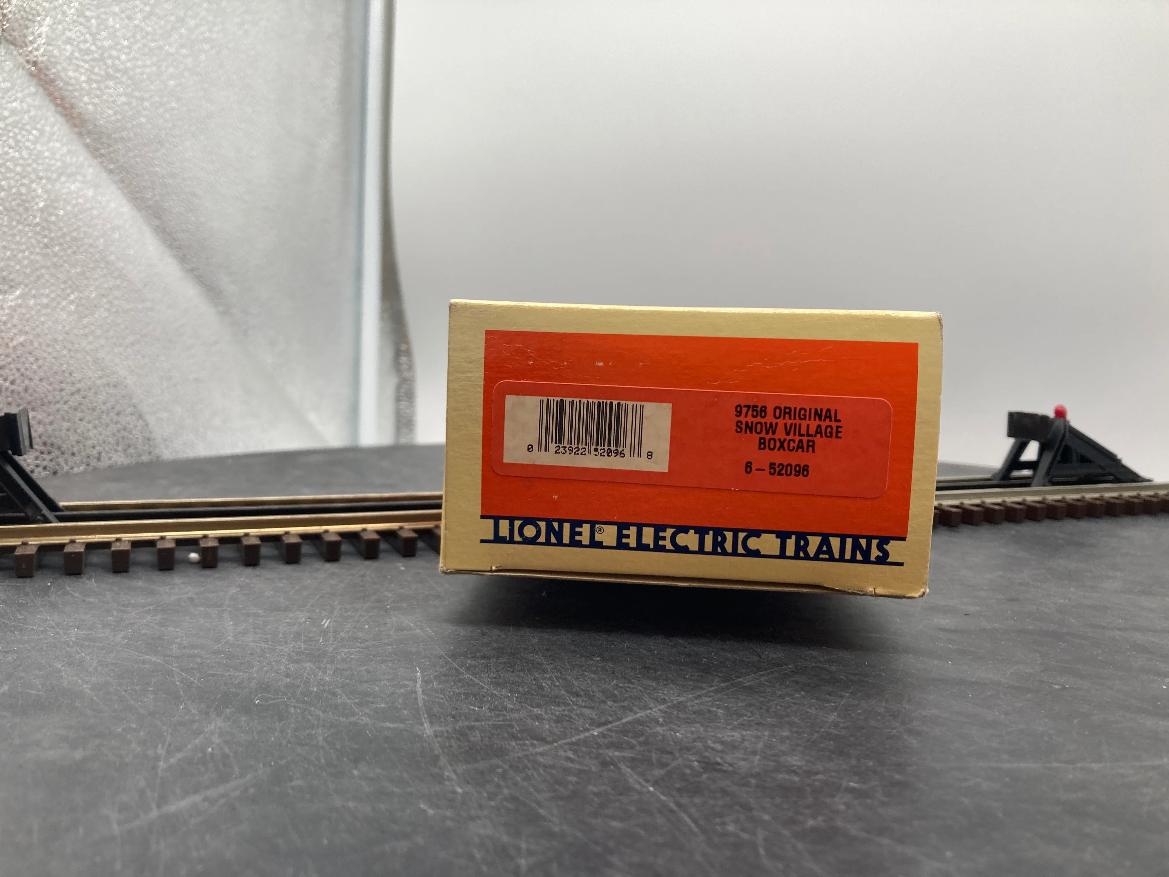 Lionel 6-52096 Department 56 original snow village boxcar # 9756O SCALE NEW - Image 3