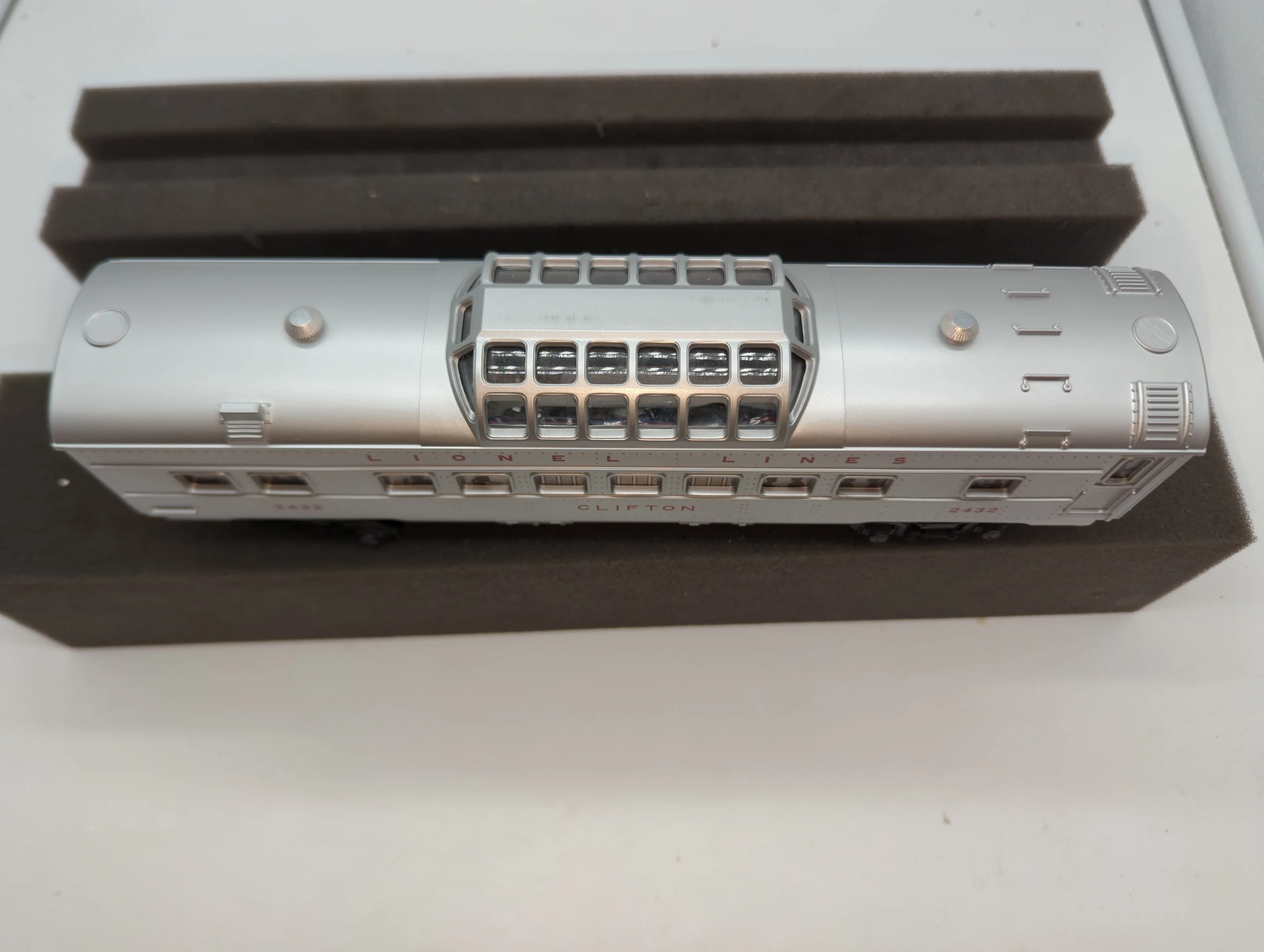 Lionel 6-52530 Illuminated Vista Dome Car O SCALE Like New - Image 2