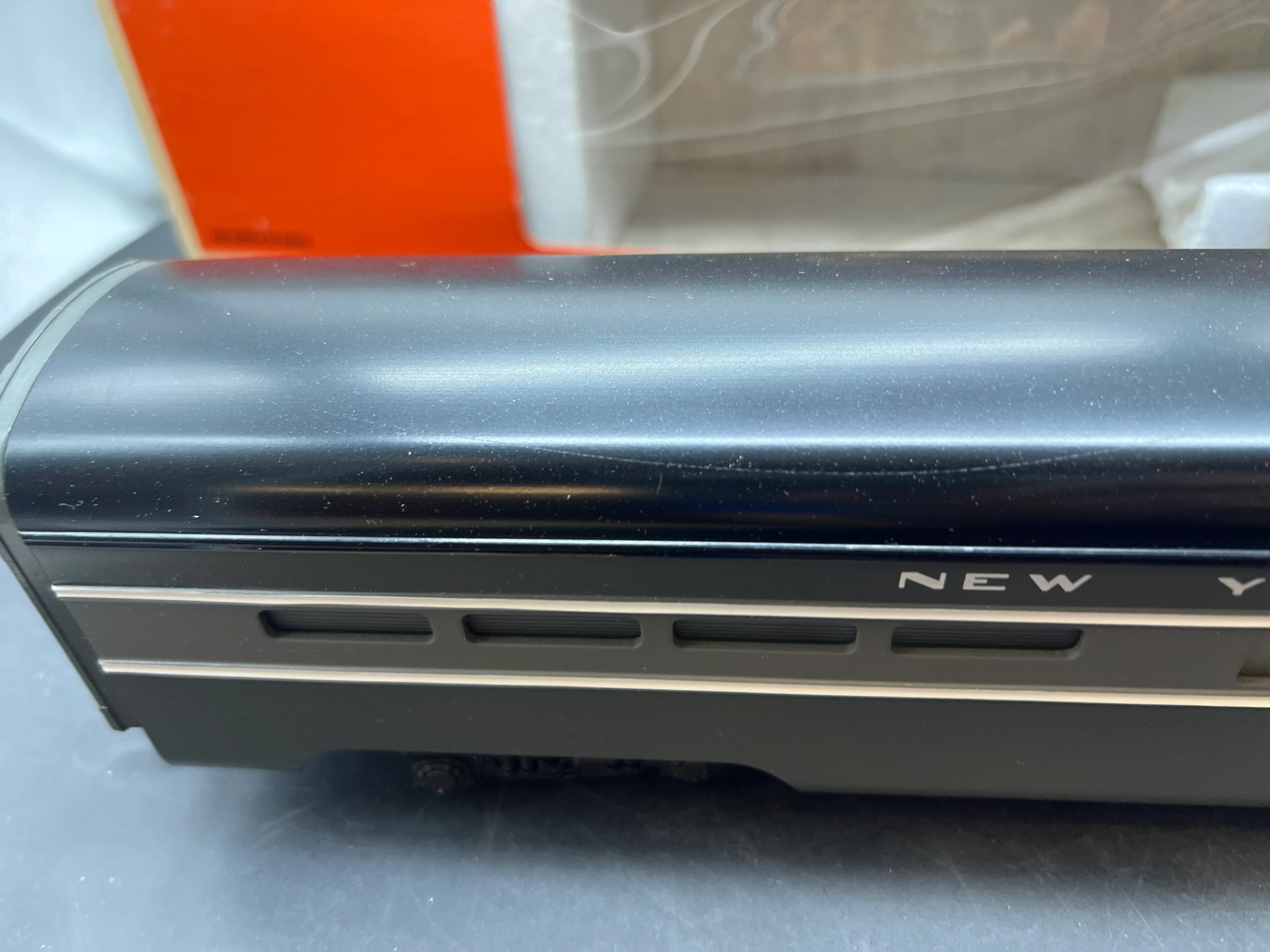 Lionel 6-7207 New York Central Century Aluminum Dining Car O SCALE Used Excellent Damaged Box 2 - Image 2