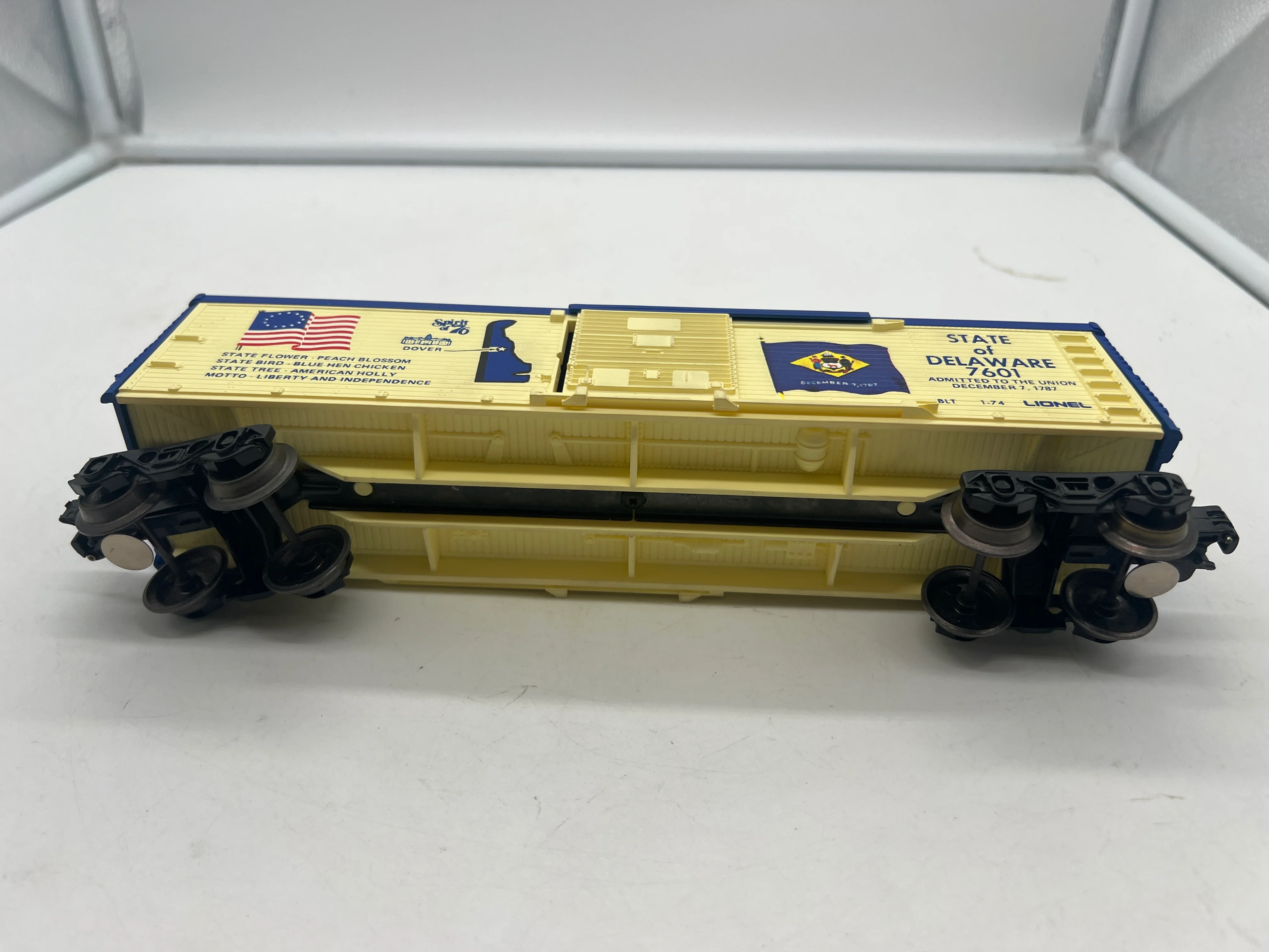 Lionel 6-7601 - Spirit of '76 State of Delaware box car train O SCALE Like New - Image 7