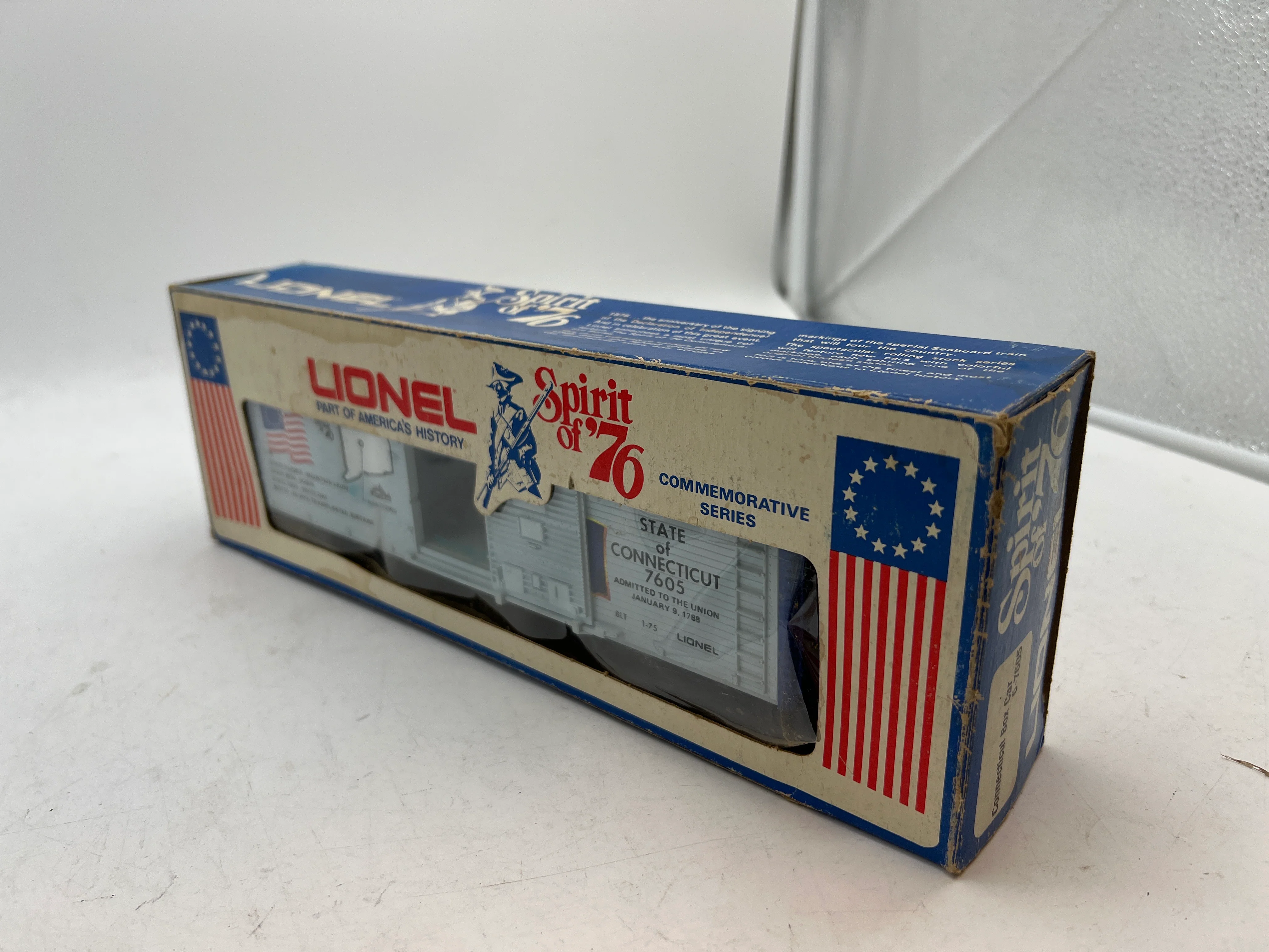 Lionel 6-7605 Spirit of 76 State of Connecticut boxcar O scale Like New - Image 4