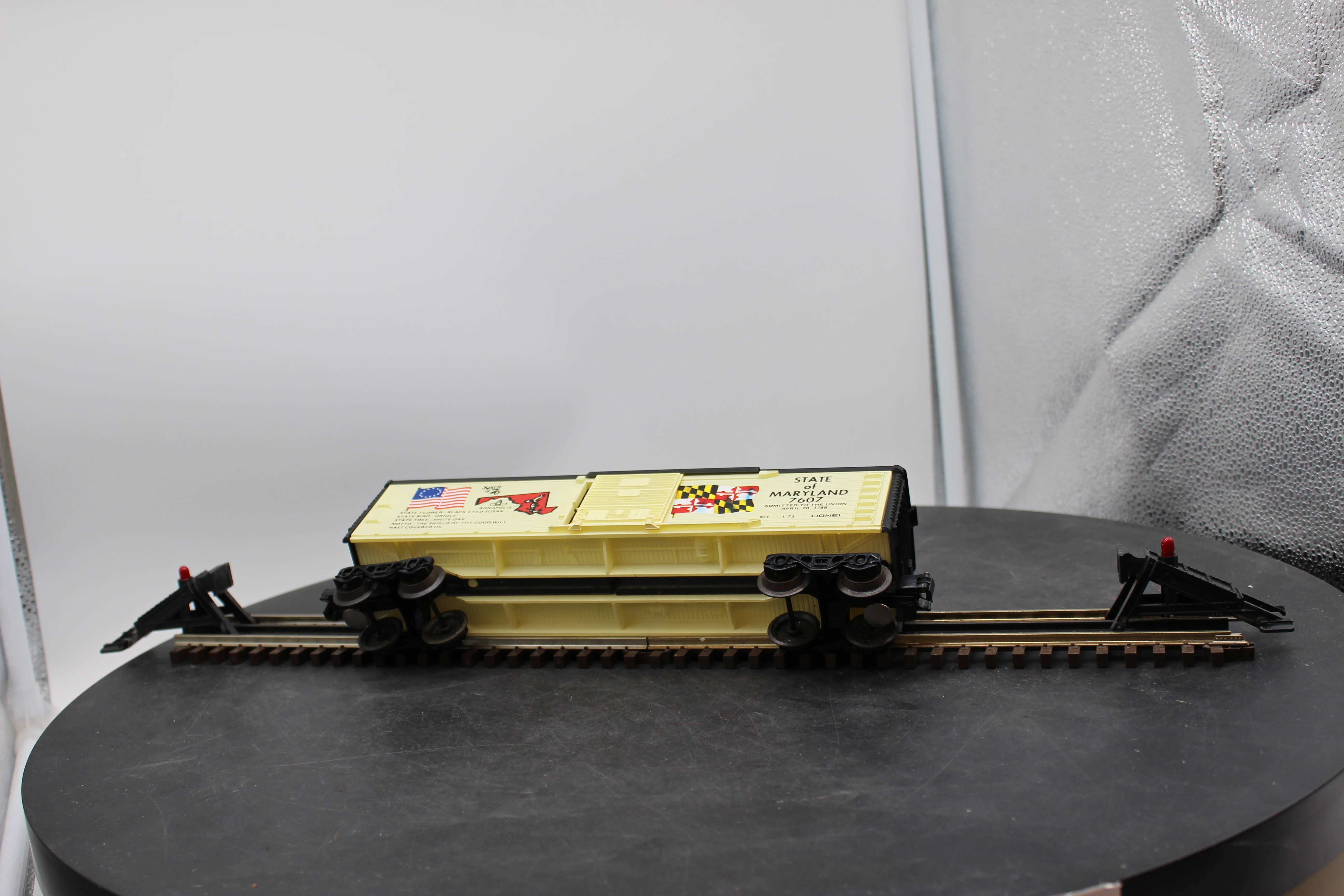 Lionel 6-7607 LIONEL Spirit of 76 Maryland Boxcar O SCALE Used Excellent Damaged Box - Image 2
