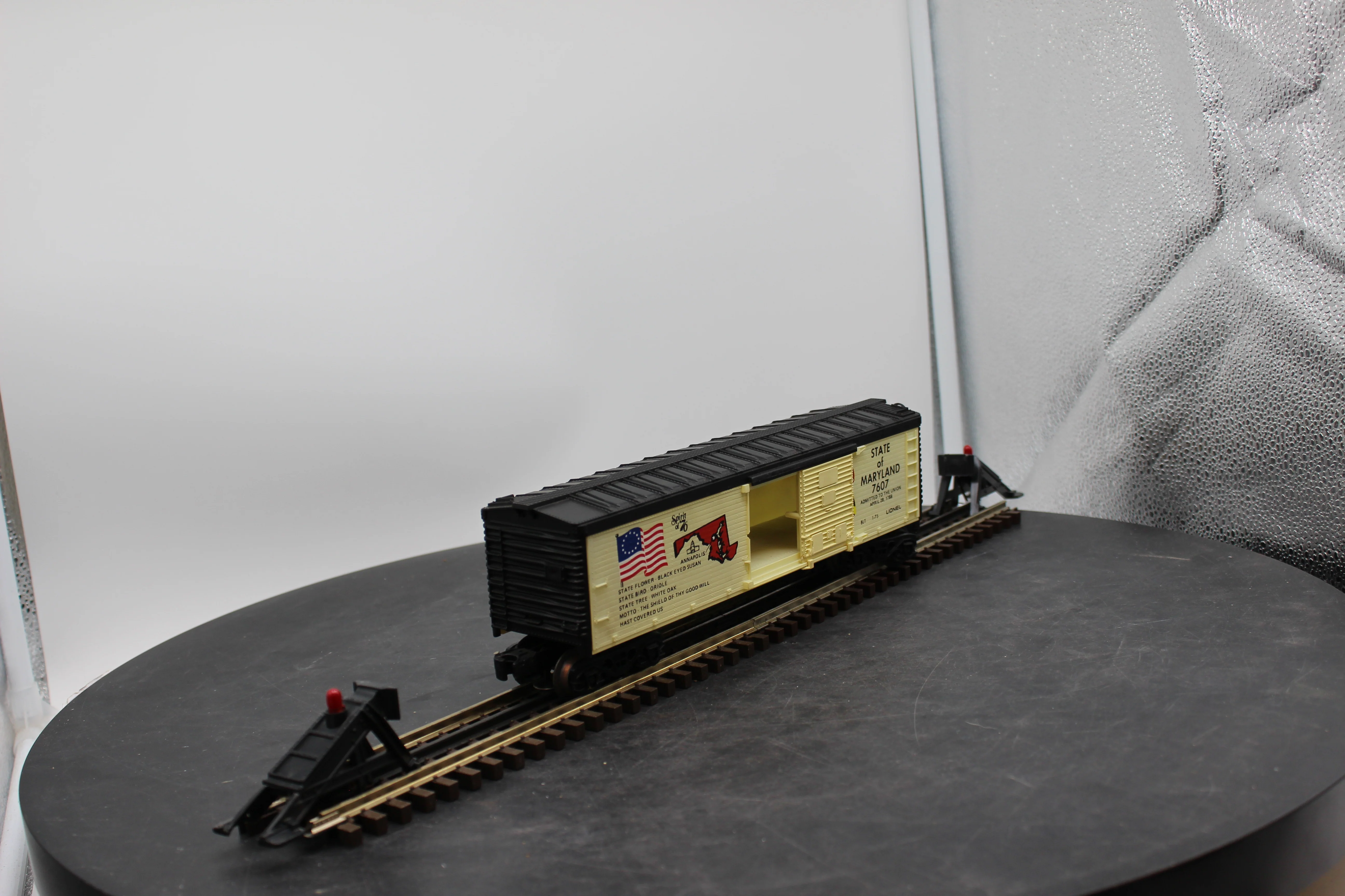Lionel 6-7607 LIONEL Spirit of 76 Maryland Boxcar O SCALE Used Excellent Damaged Box - Image 3