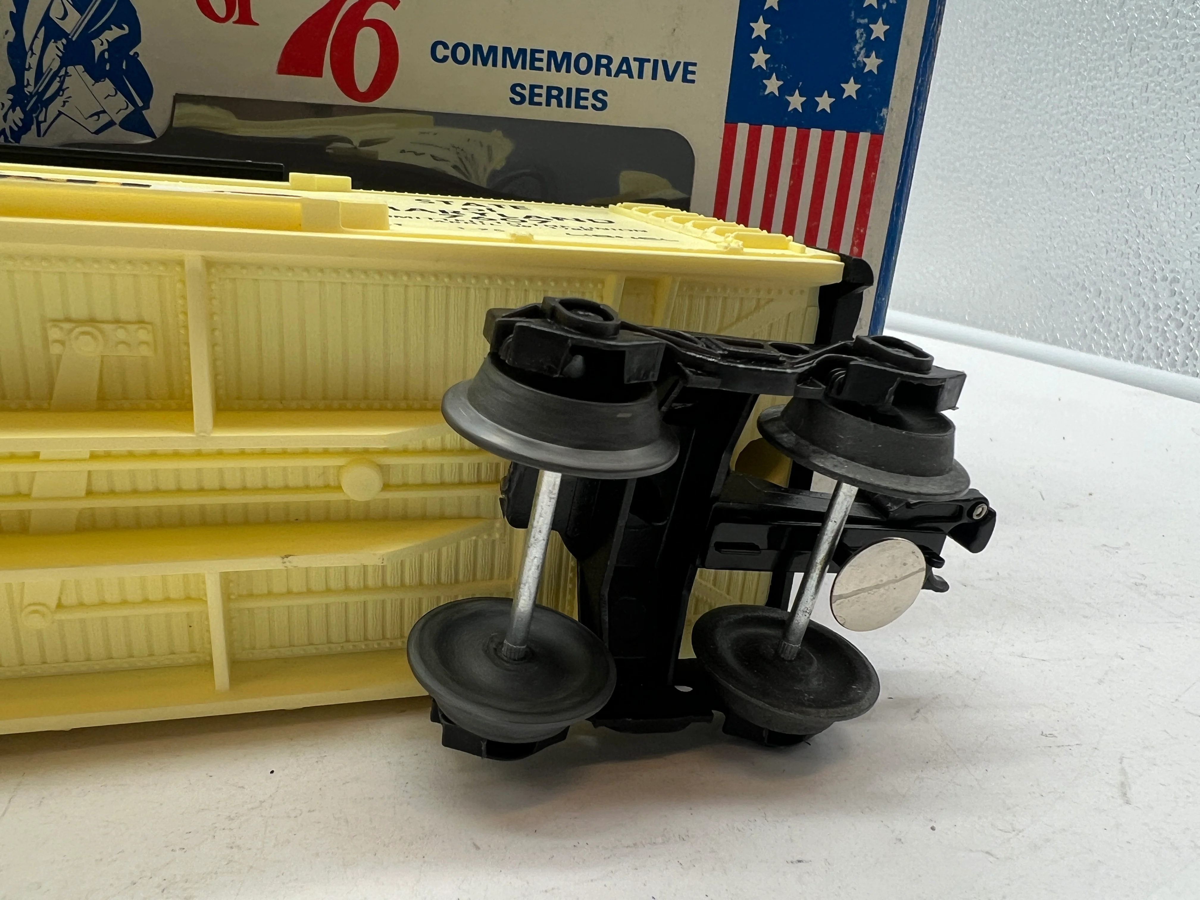 Lionel 6-7607 Spirit of 76 State of Maryland box car O scale Like New - Image 2