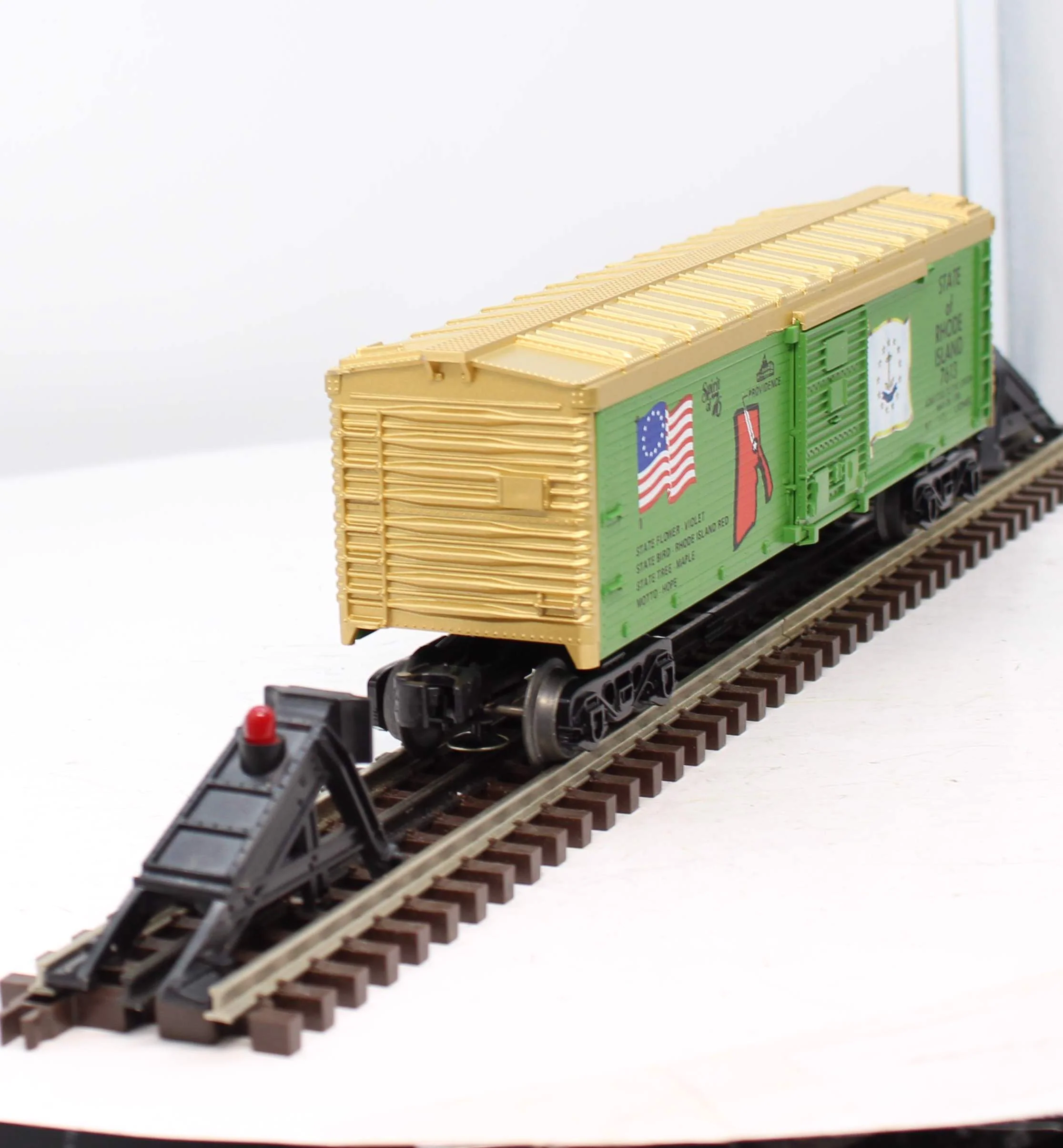 Lionel 6-7613 RHODE ISLAND Box Car Mainline O Scale Like New - Image 4