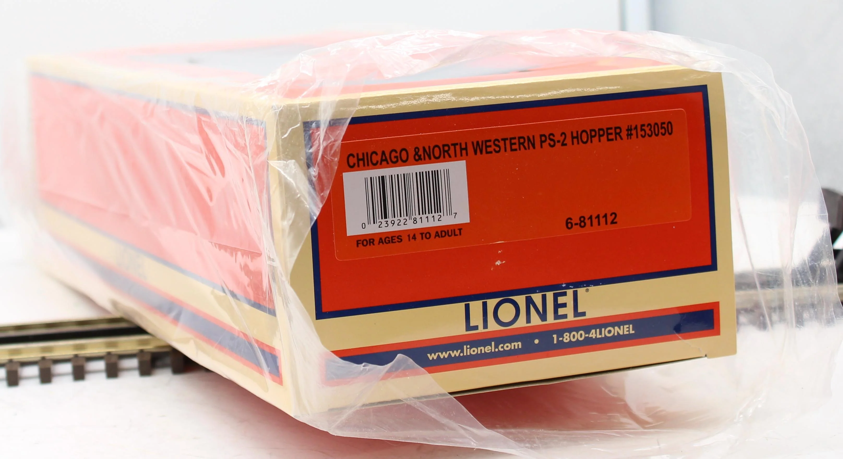 Lionel 6-81112 CHICAGO & NORTH WESTERN Ps-2 Hopper Mainline #153050 O Scale Like New - Image 9