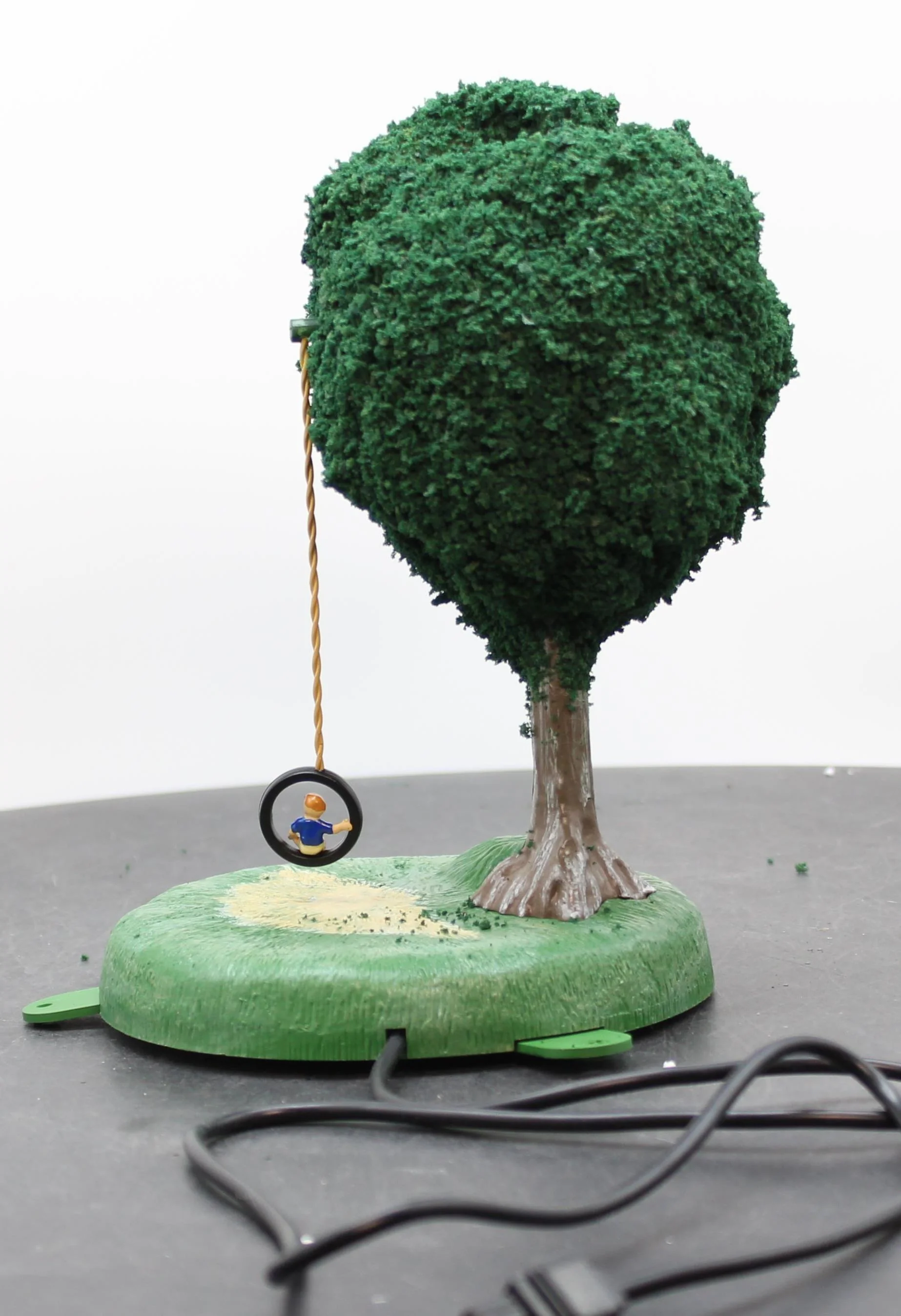 Lionel 6-82105 Tire Swing O SCALE Like New - Image 5