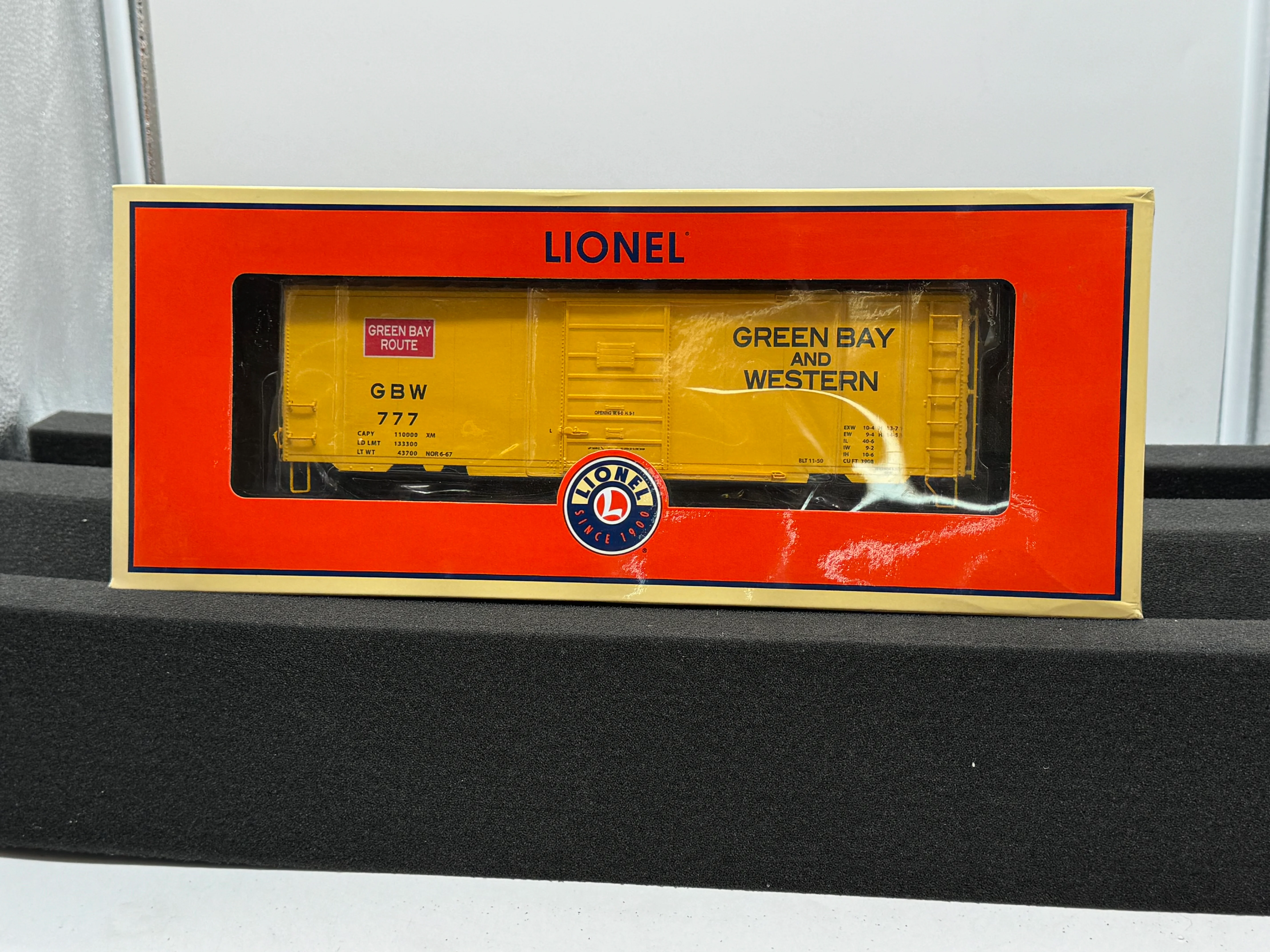 Lionel 6-82148 GREEN BAY AND WESTERN PS-1 BOXCAR #777 O SCALE NEW - Image 2