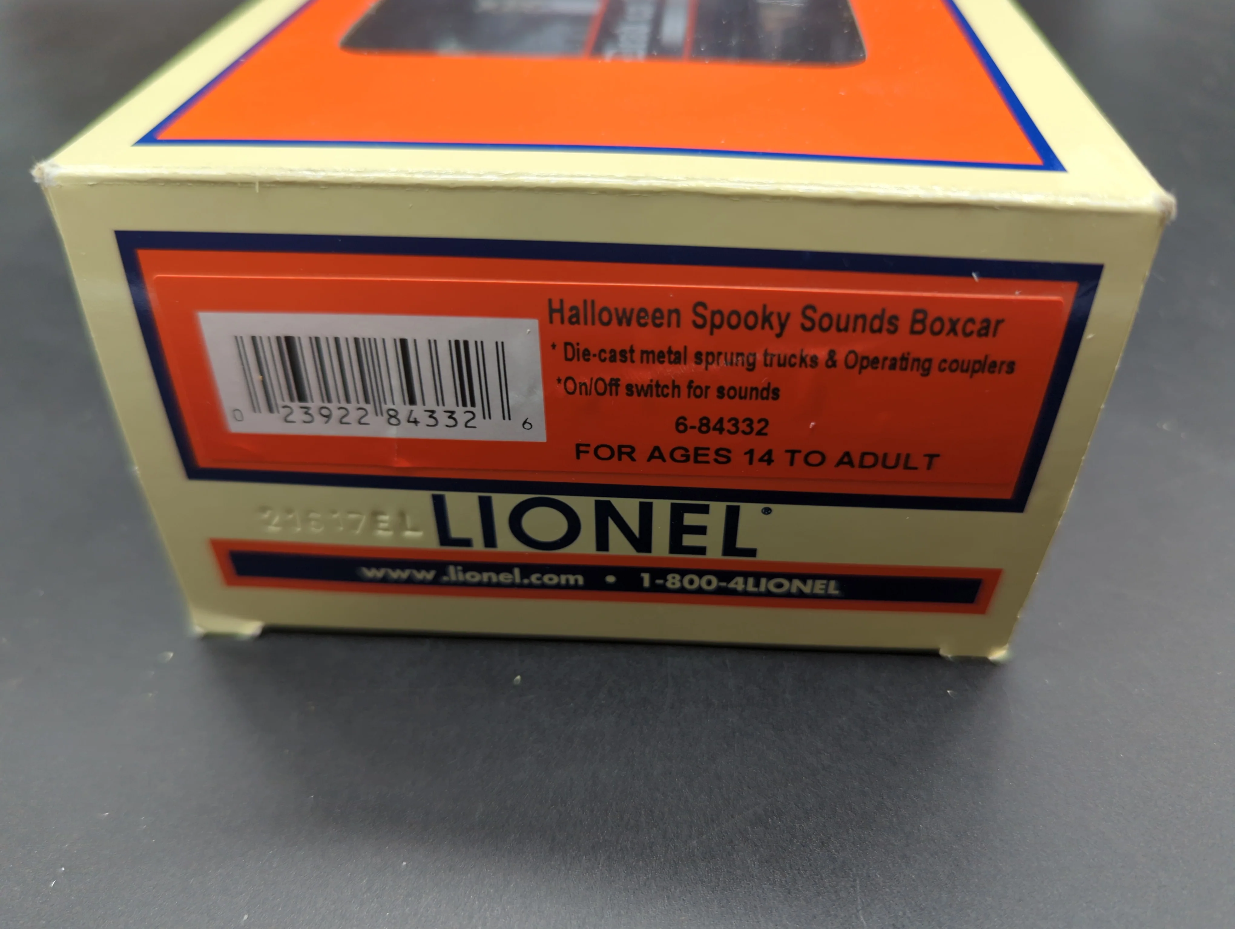 Lionel 6-84332 HALLOWEEN SPOOKYSOUNDS BOXCAR O SCALE NEW - Image 5