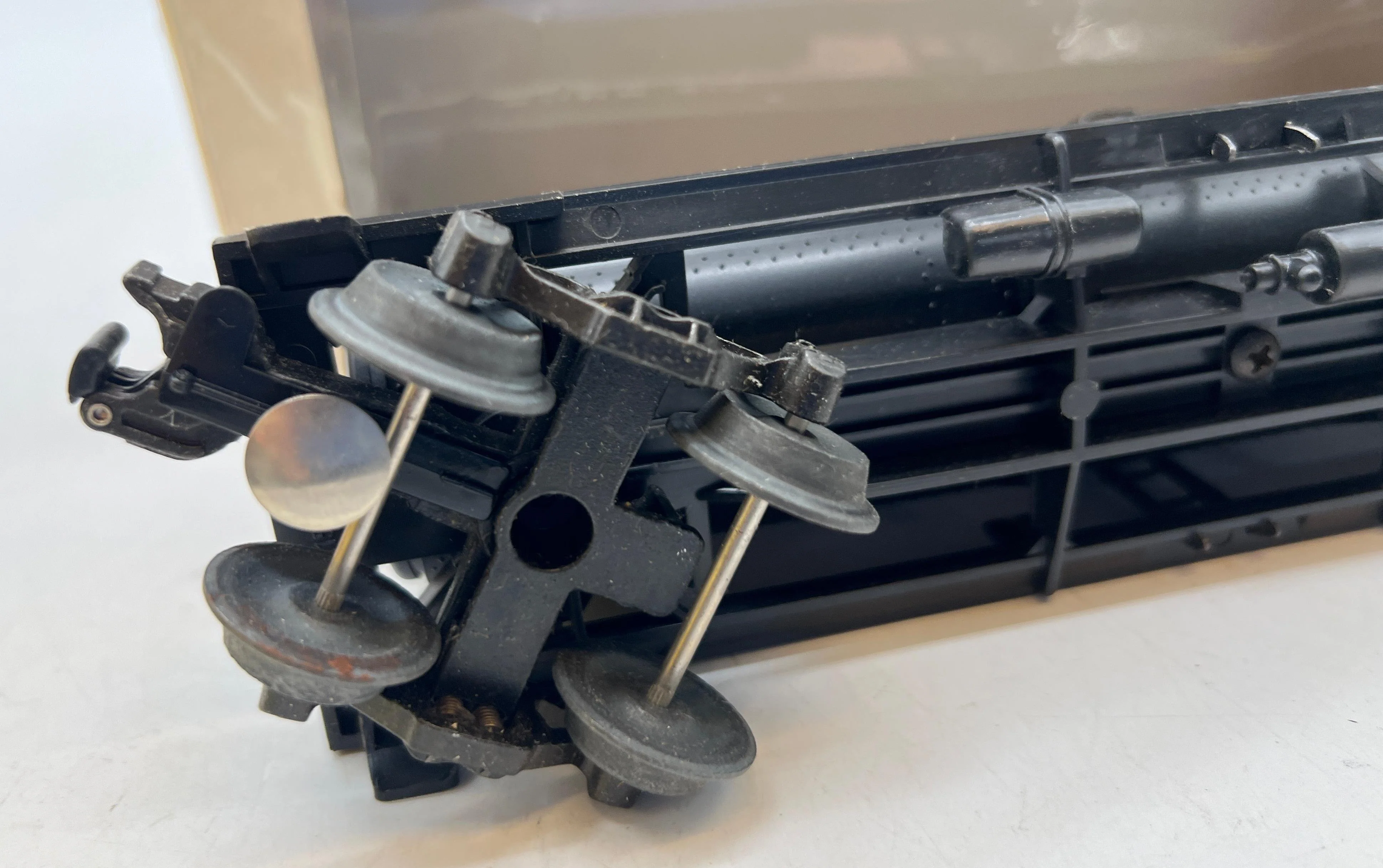 Lionel 6-9138 Sunoco Triple Dome Black Tank Car O SCALE Used Excellent - Image 2