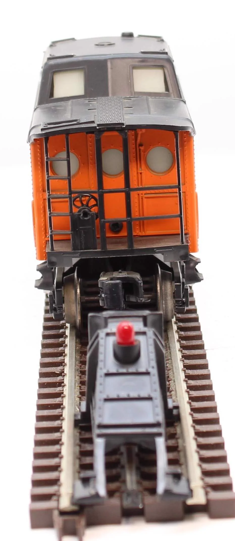 Lionel 6-9161 CANADIAN NATIONAL Caboose Mainline O Scale [missing coupler] Used - Image 4