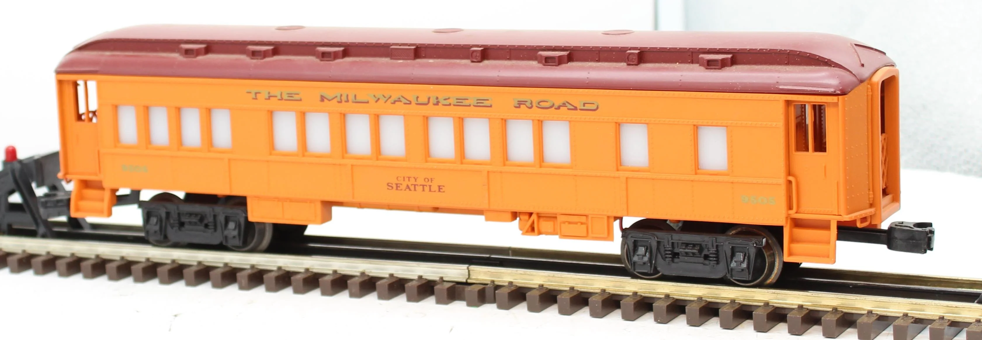 Lionel 6-9505 MILWAUKEE ROAD City of Seattle Passenger Car O Scale Used Damaged Box - Image 4