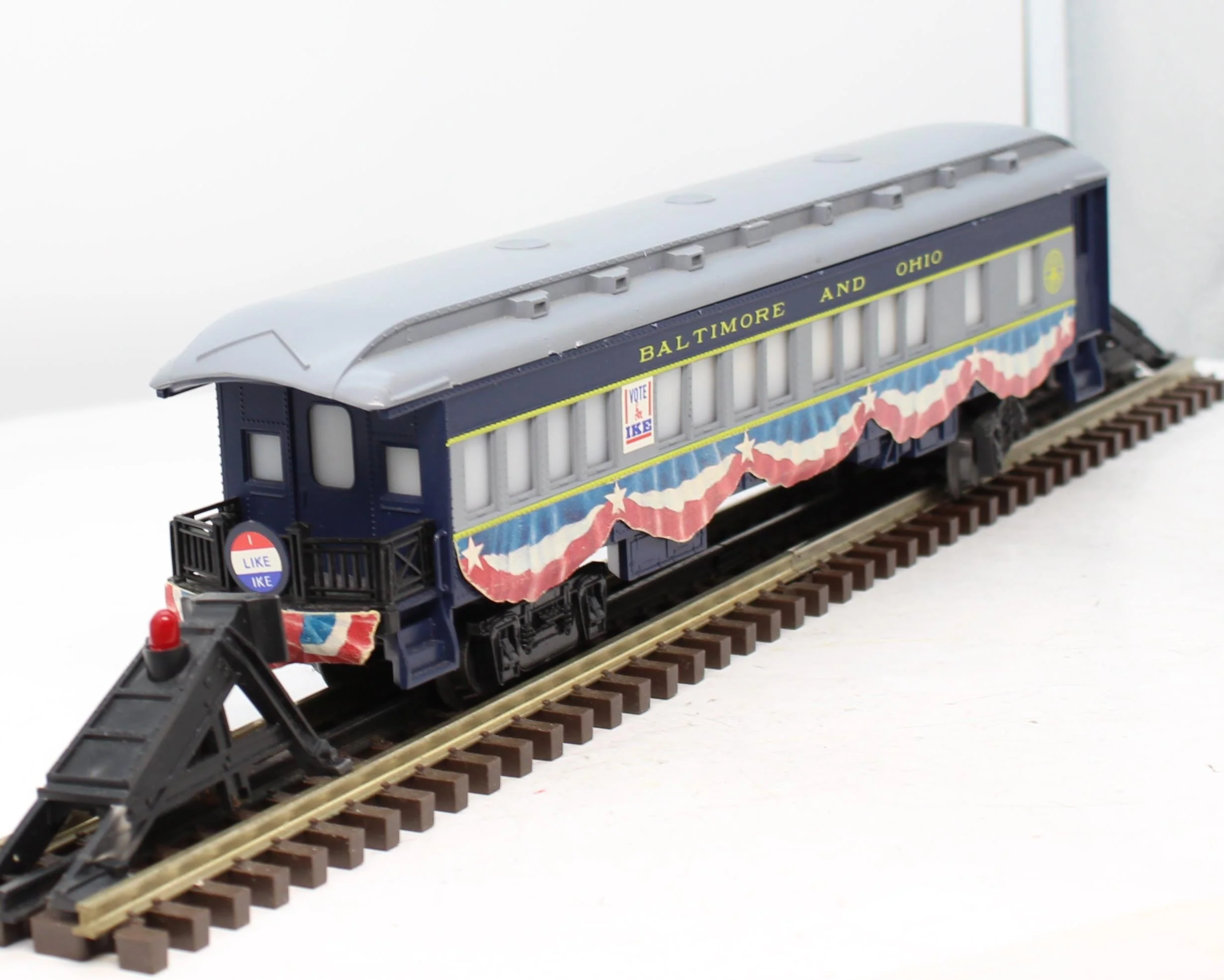 Lionel 6-9529 BALTIMORE & OHIO Eisenhower Campaign Observation Car O Scale Used Damaged Box - Image 7