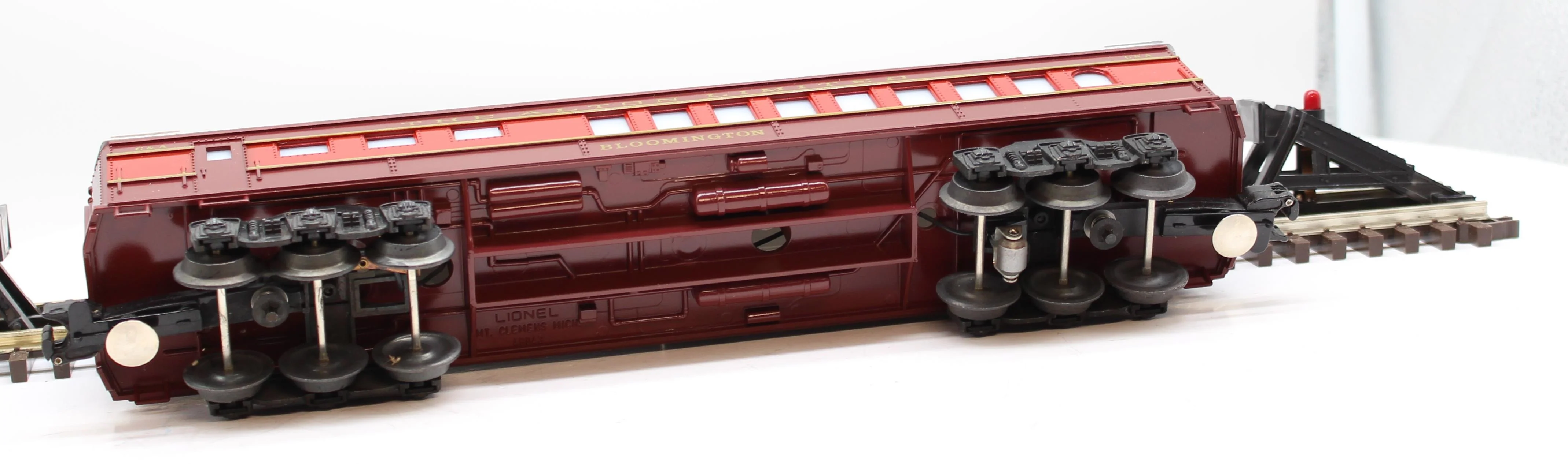 Lionel 6-9599 Chicago & Alton Dining Car O SCALE Like New - Image 7