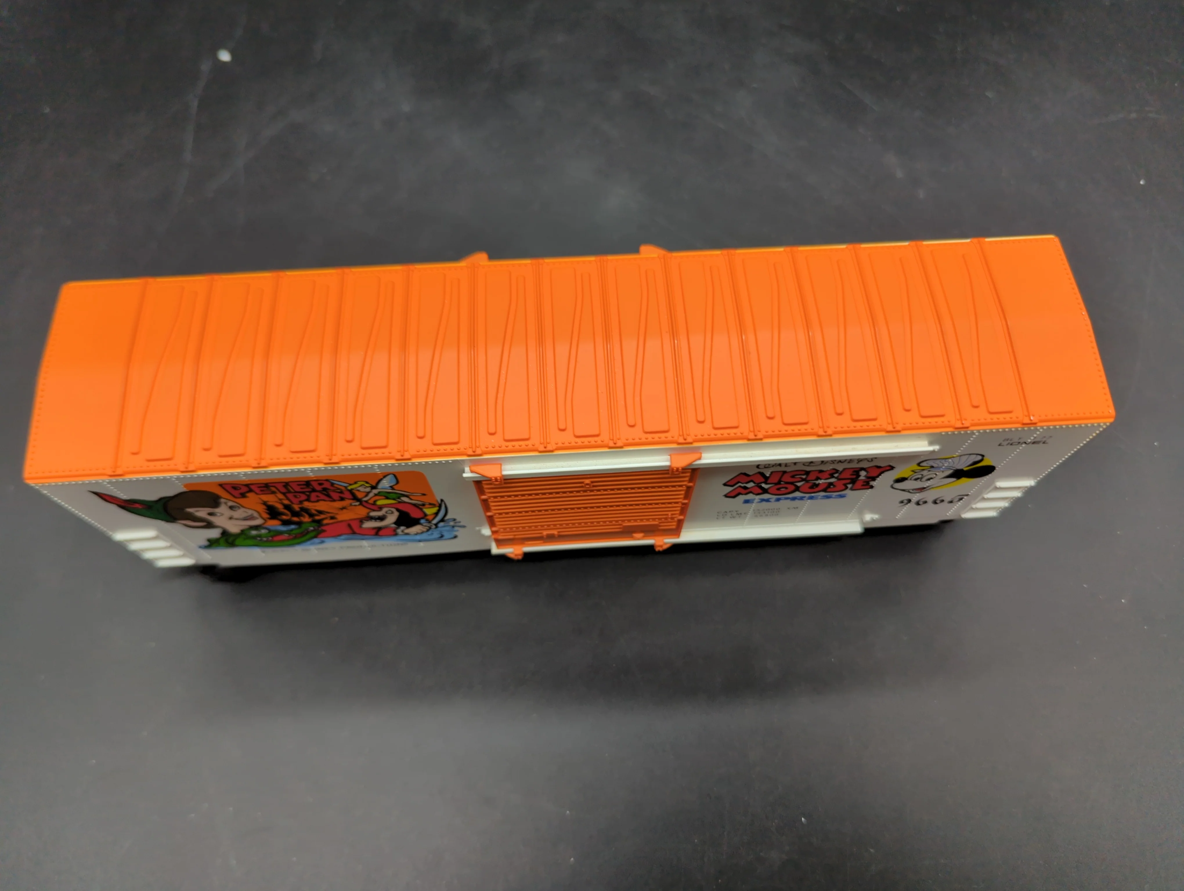 Lionel 6-9665 Walt Disney Mickey Mouse Peter Pan hi cube boxcar, O scale Like New - Image 2