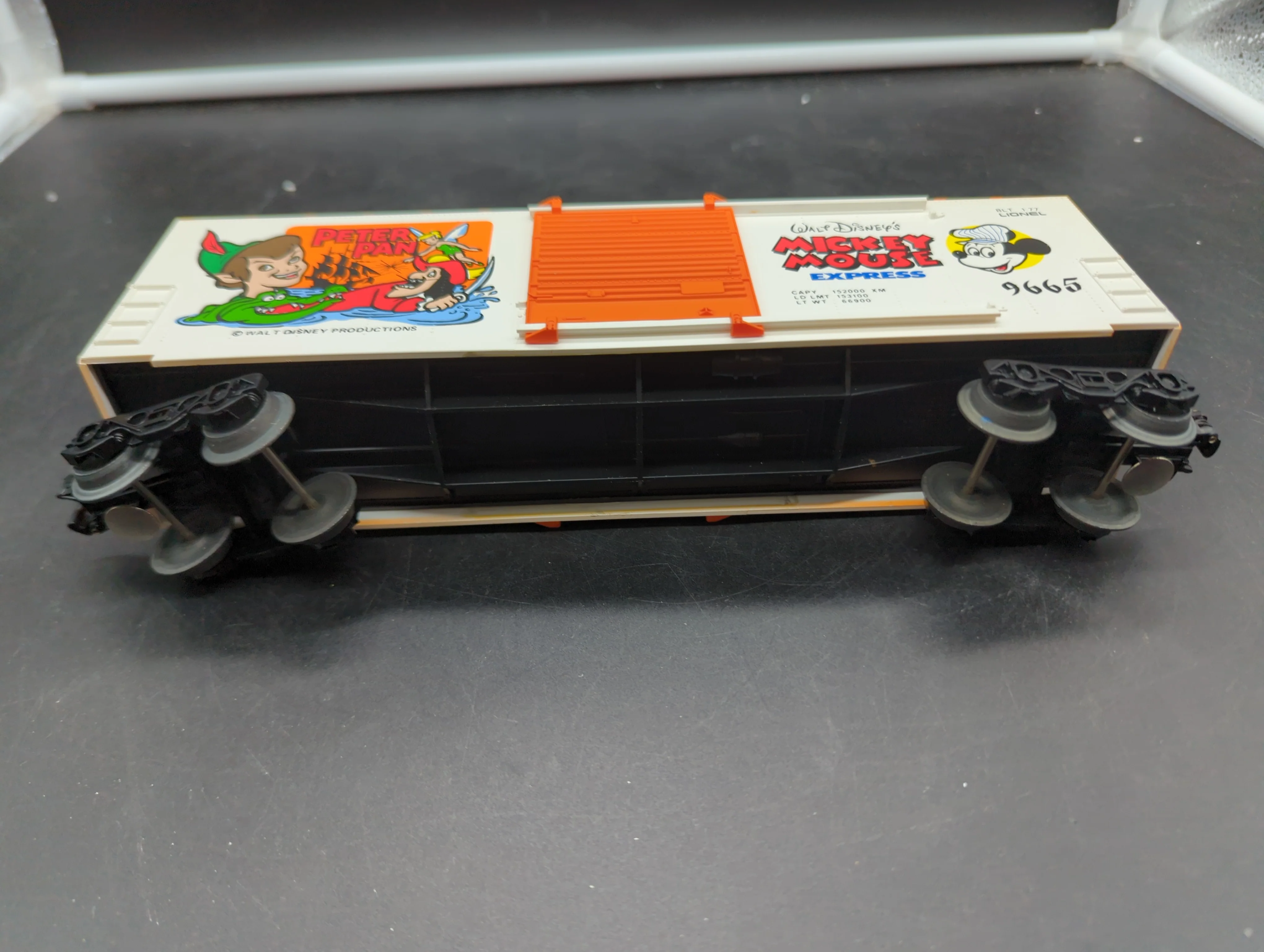 Lionel 6-9665 Walt Disney Mickey Mouse Peter Pan hi cube boxcar, O scale Like New - Image 3