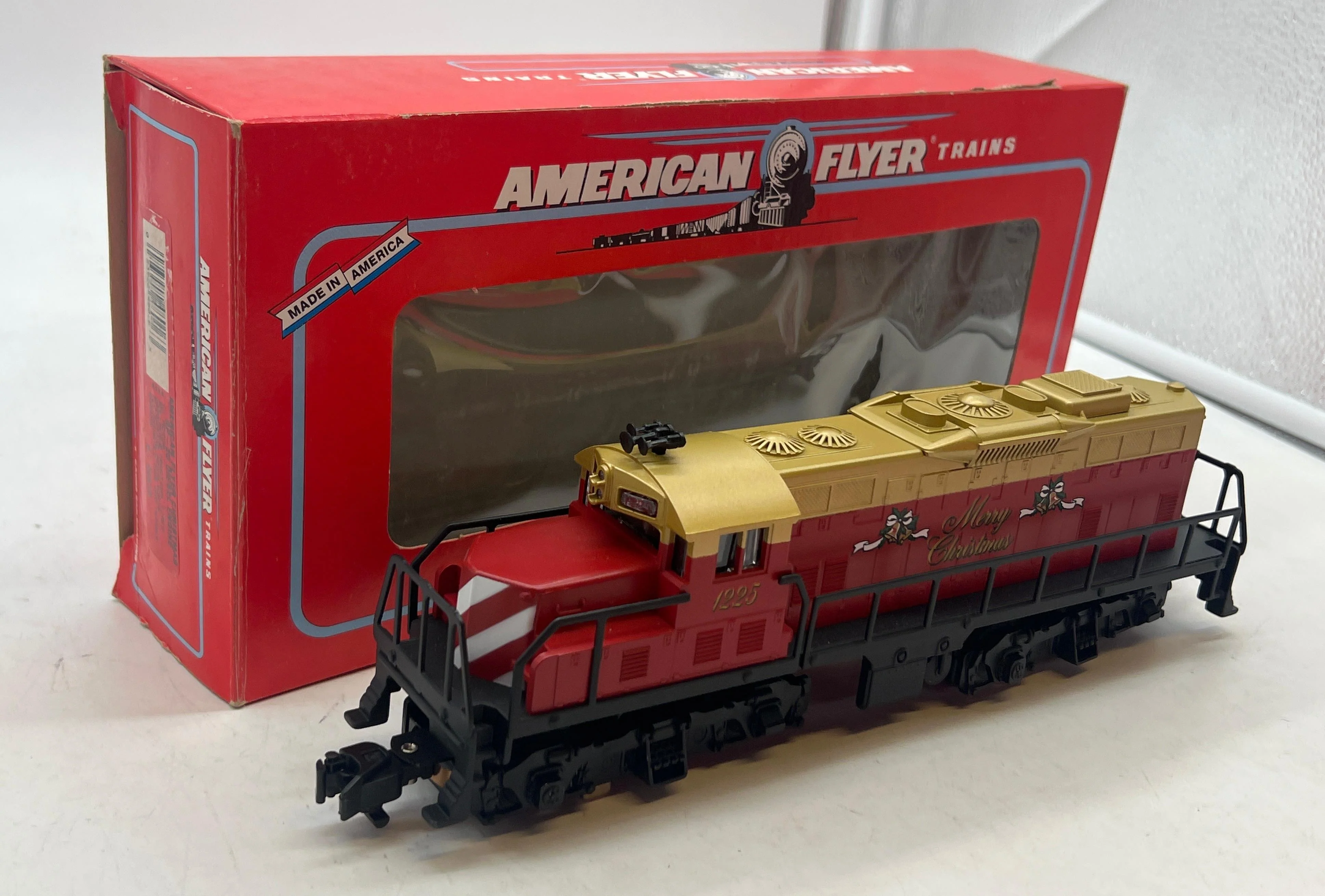 Lionel American flyer 6-48016 Merry Christmas GP20 locomotive S SCALE Used Excellent - Image 2