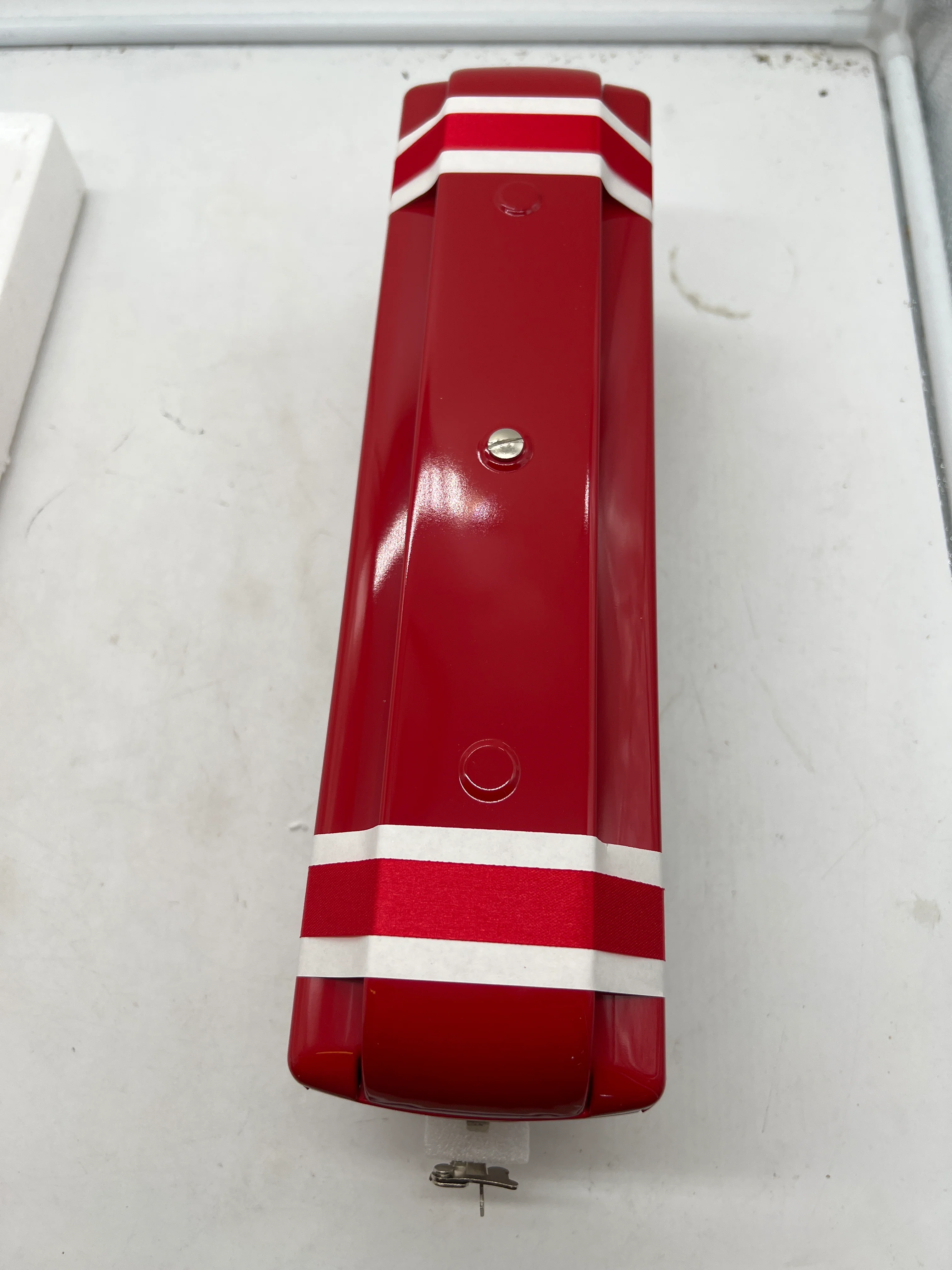 Lionel CLASSICS 6-13400 323 RED BAGGAGE CAR TINPLATE STANDARD GAUGE NEW - Image 2