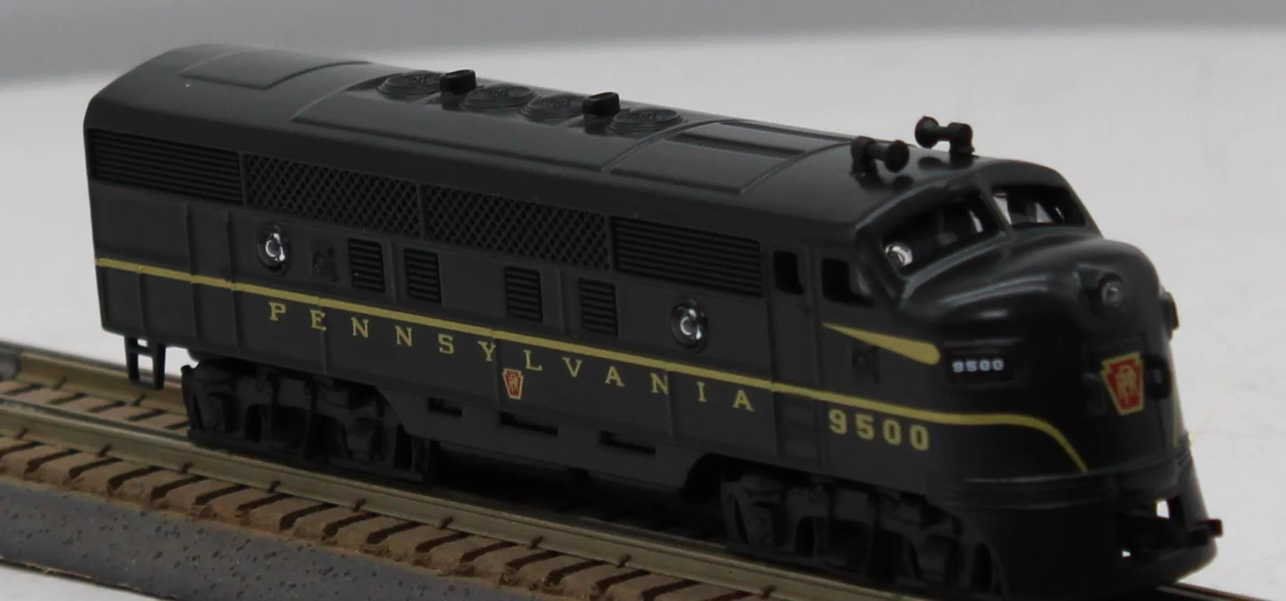 Lionel F3 Series 3500 Engine 1/120 Scale Like New - Image 4