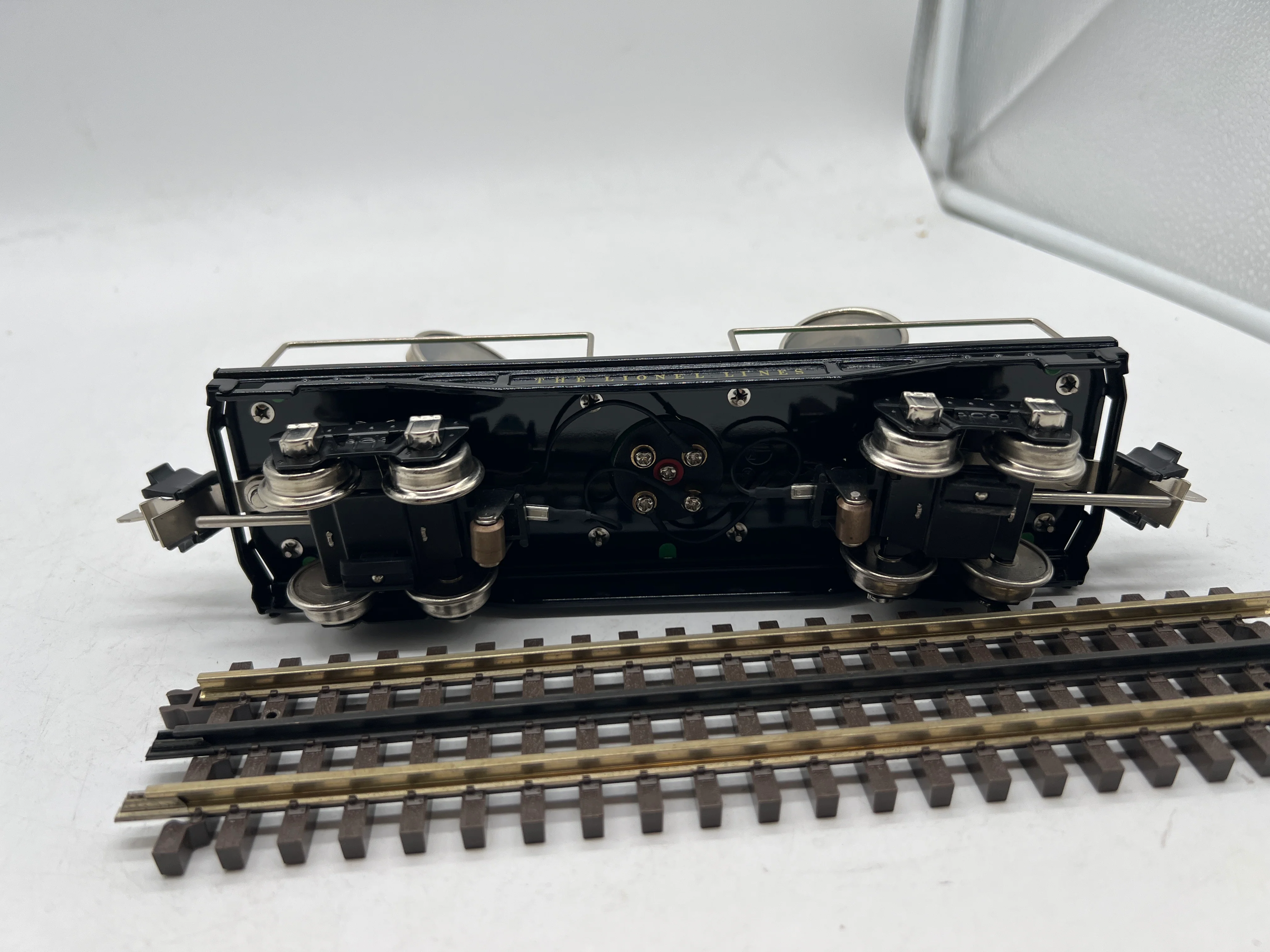 Lionel Green and Black Tinplate Searchlight remake Lionel Lines O SCALE Used Excellent No Box - Image 4