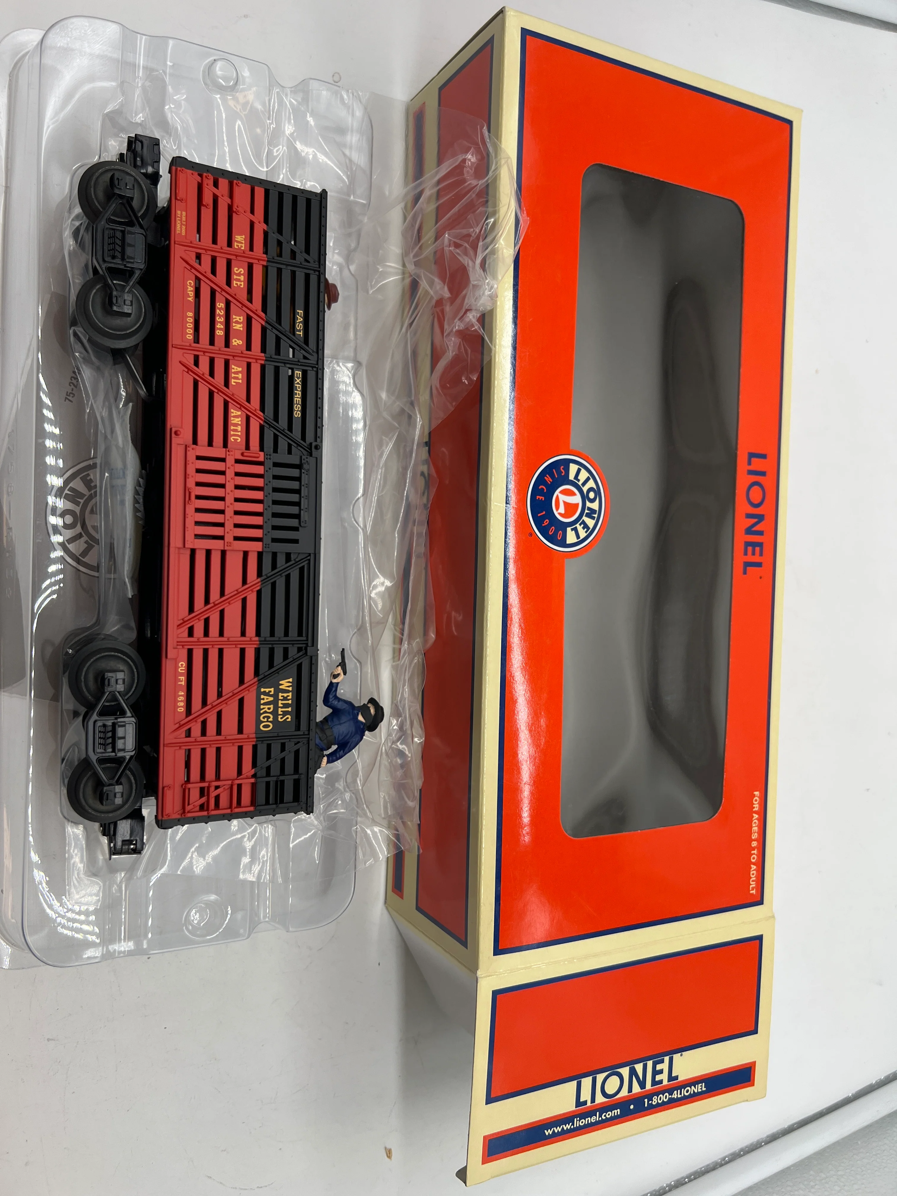 Lionel LCCA 6-52348 Western & Atlantic 2005 Halloween Operating Sheriff and Outlaw Car O SCALE NEW limited - Image 2