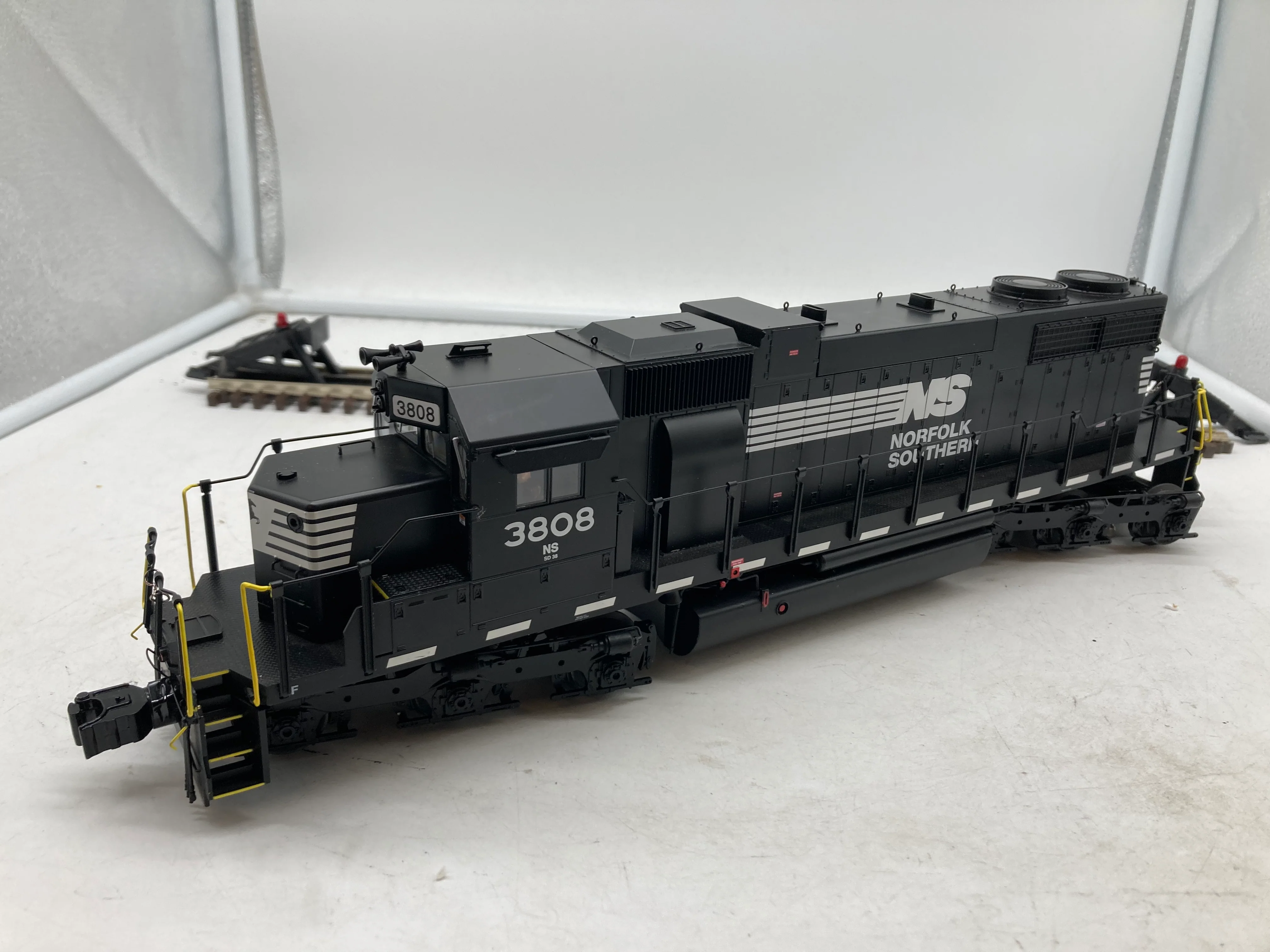 Lionel legacy Norfolk Southern Sd38 2033052 weathered O SCALE NEW - Image 3