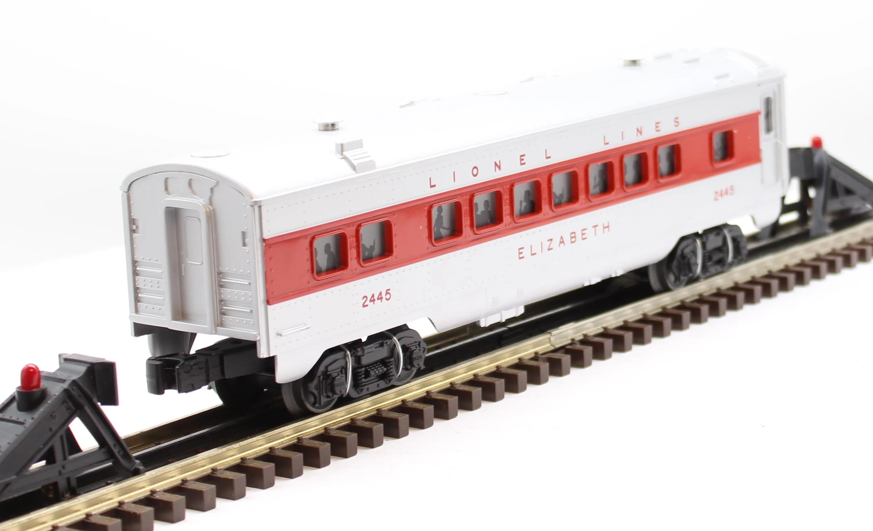 LIONEL LL Elisabeth Streamline Coach-Red Stripe Illuminated Passenger Car 6-2445 O SCALE Like New - Image 6
