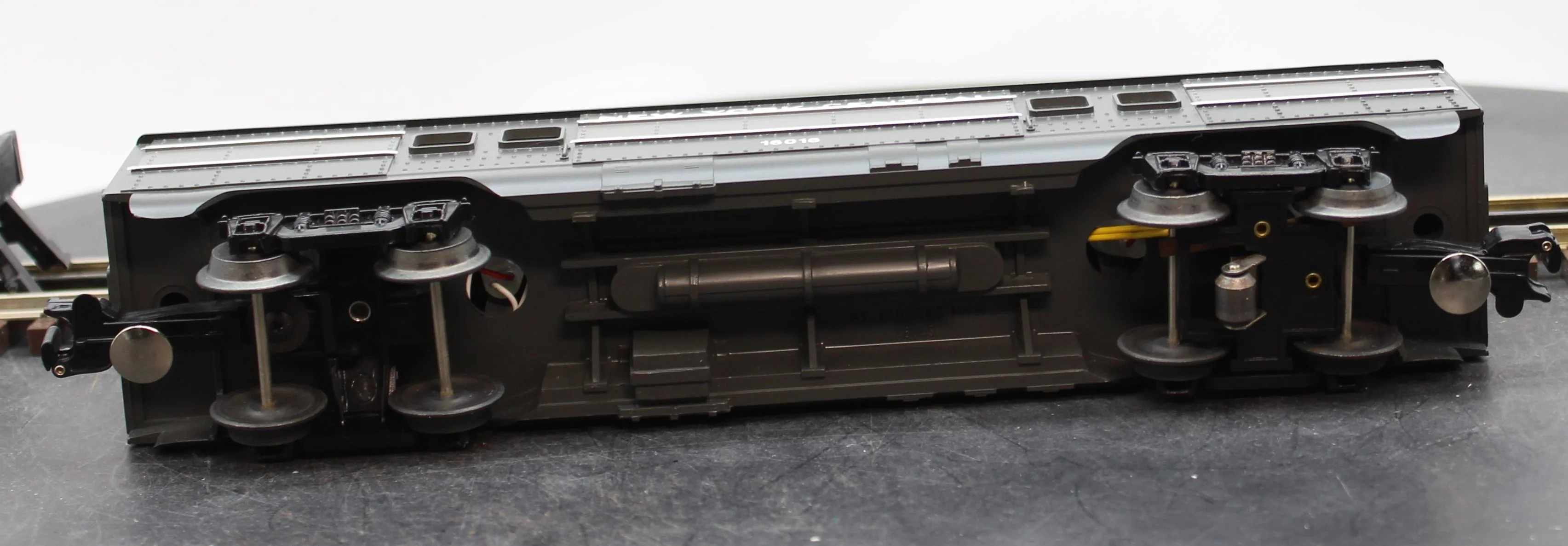 Lionel New York Central 6-16016 O SCALE Used Excellent Damaged Box - Image 7