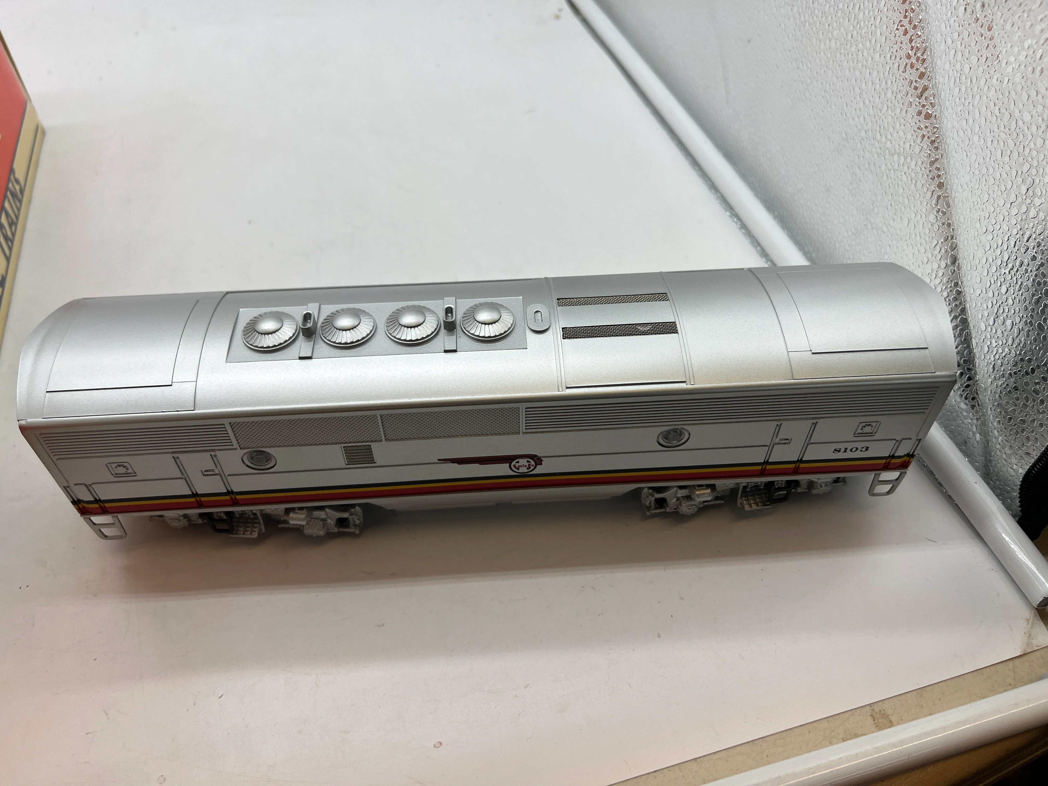 Lionel Santa Fe B-Unit 6-18103 O SCALE Used Excellent - Image 2