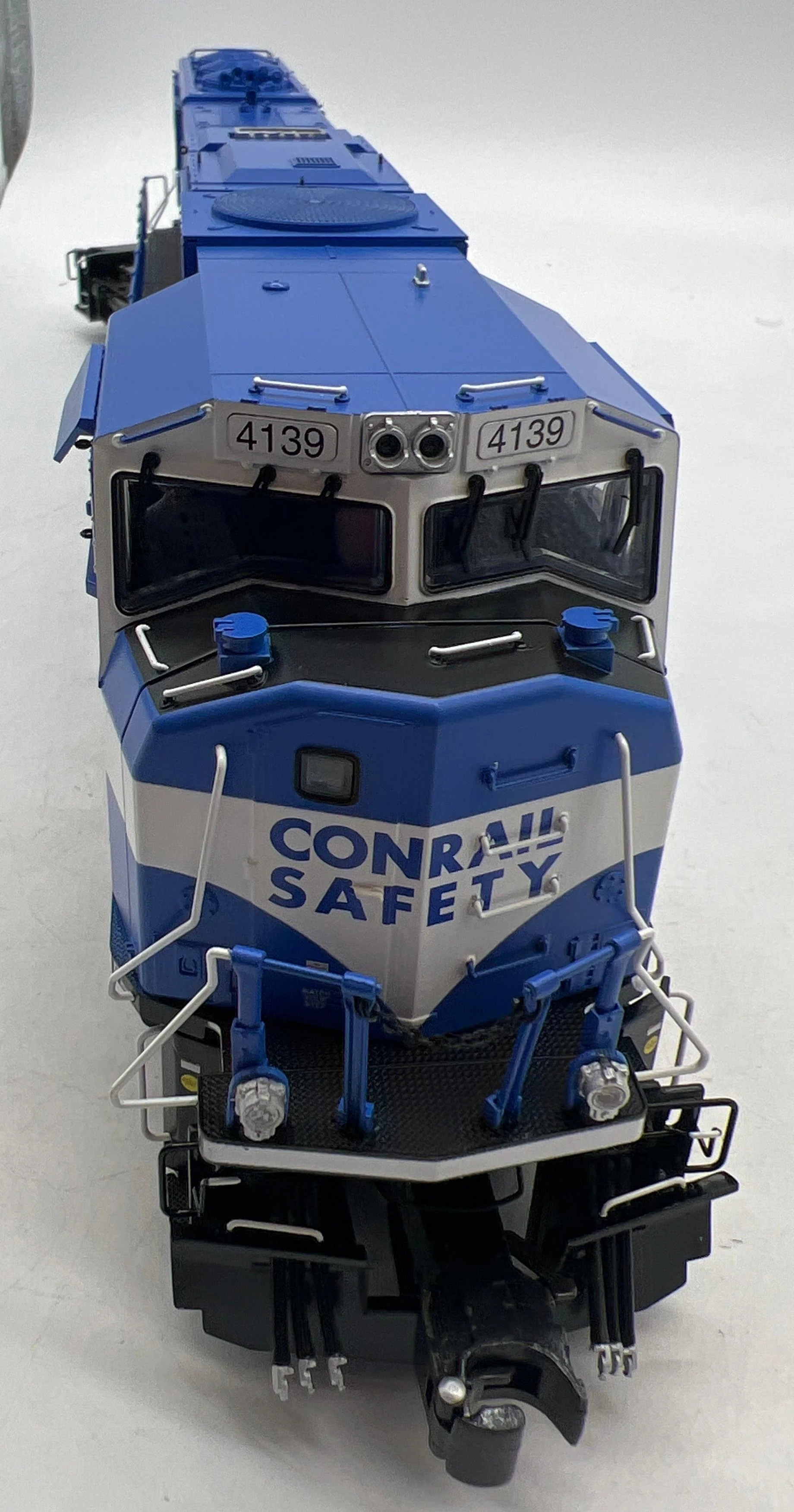 Lionel Train 6-21109 Conrail SD70MAC Diesel 4139 O SCALE Like New - Image 5
