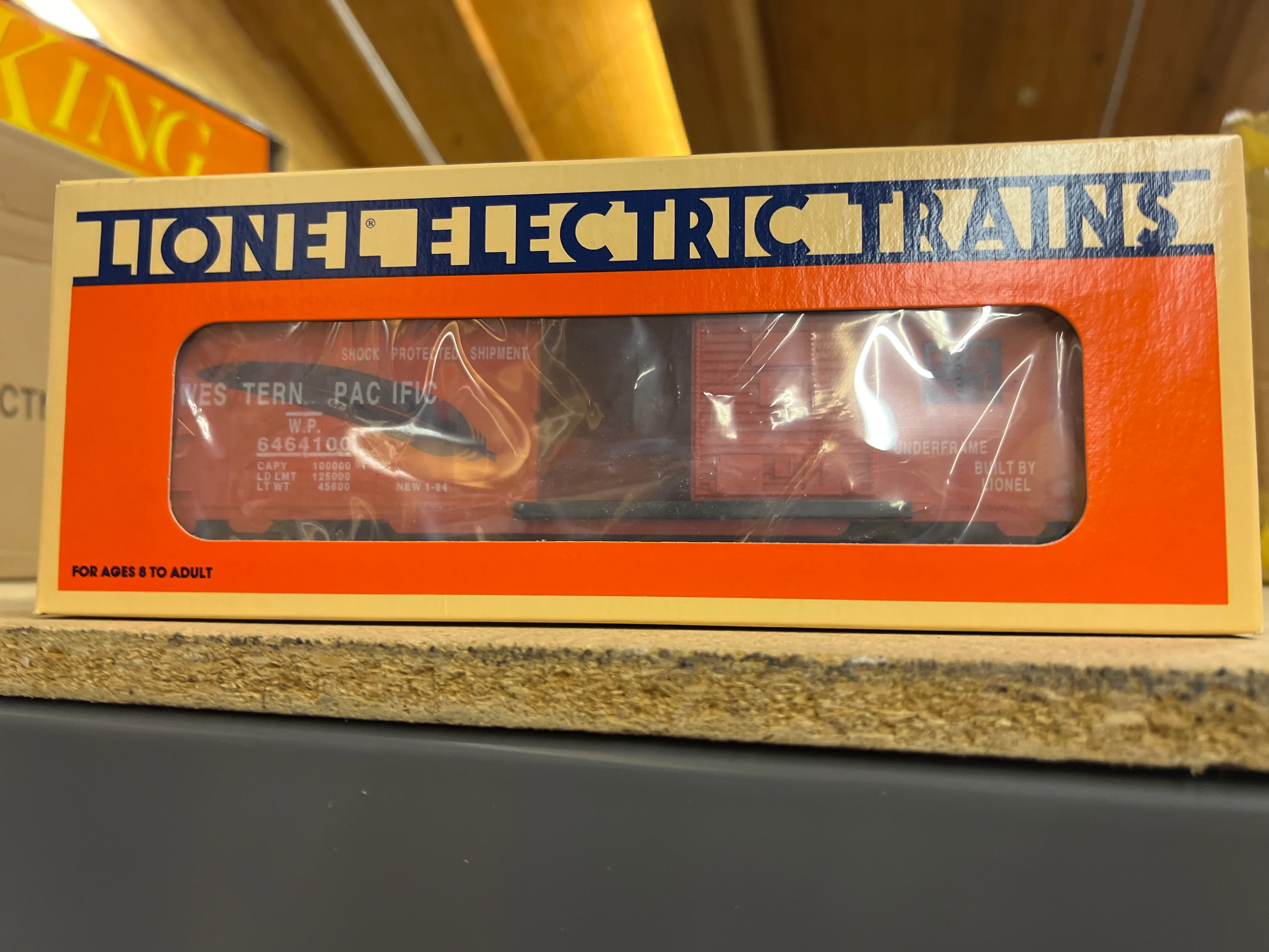 Lionel 6-19260 6464-100 WP Western Pacific box car orange O SCALE NEW - Image 2