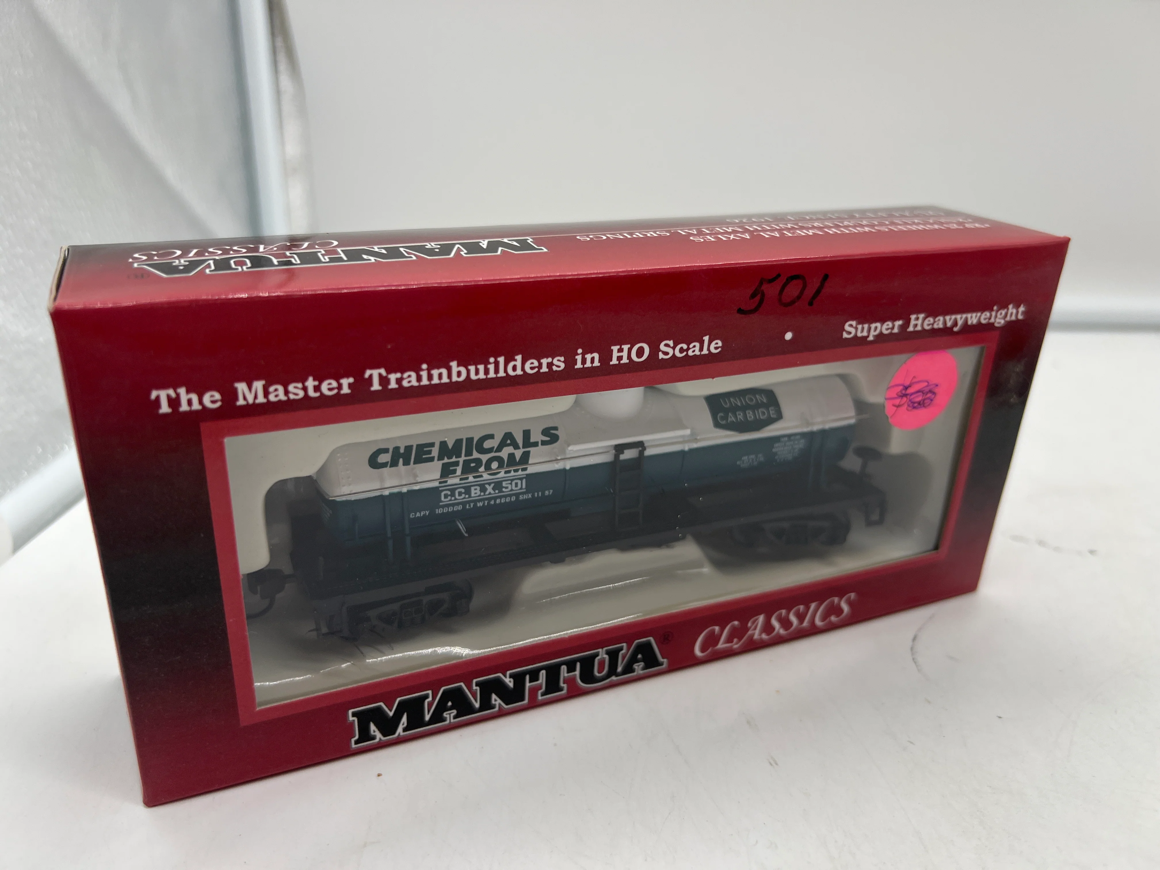 MANTUA 732307 UNION CARBIDE 40' SINGLE DOME TANK CAR HO SCALE Like New - Image 4